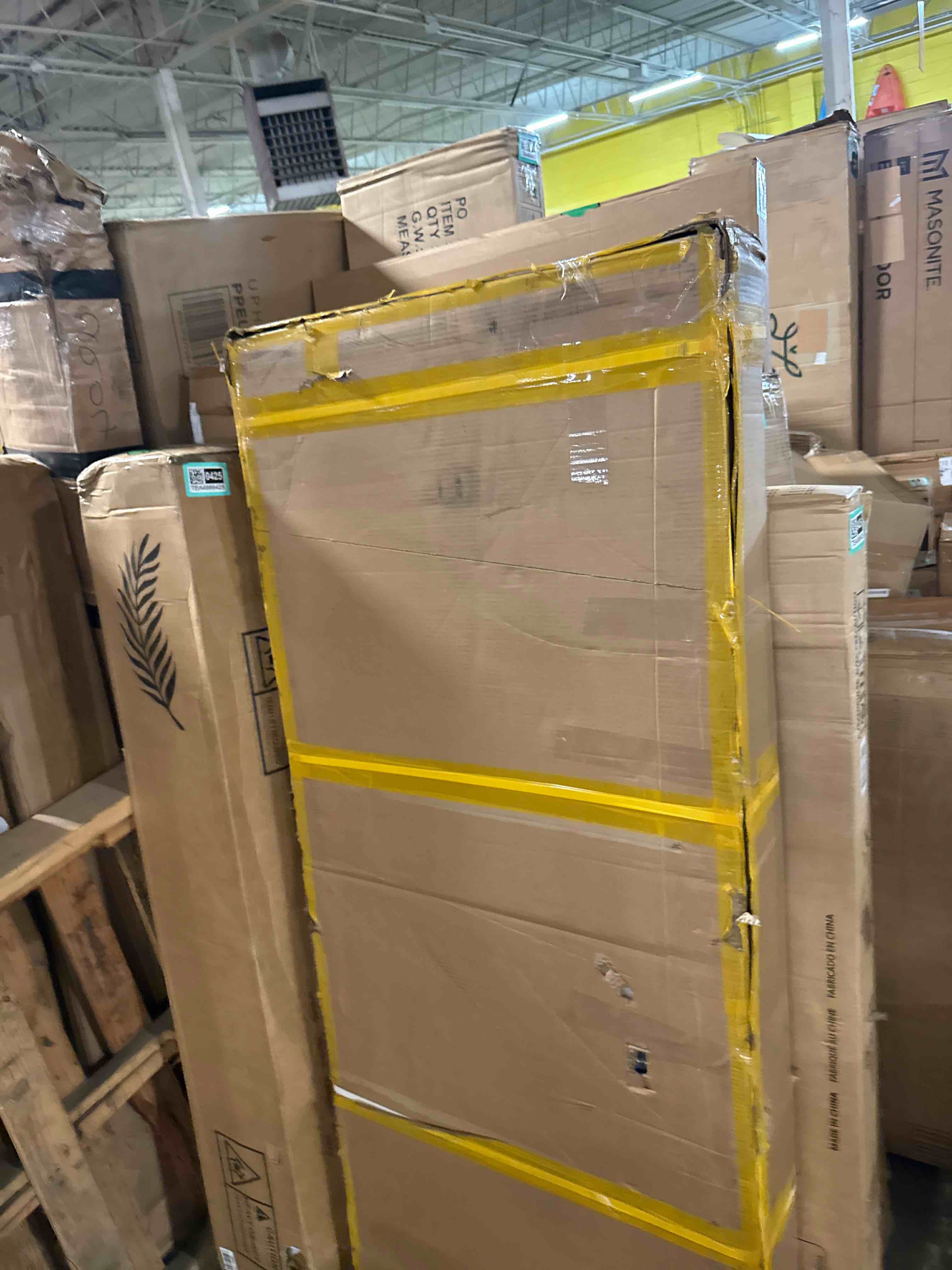 Condition photo showing New/Like New for oedro tri-fold truck bed soft tonneau cover compatible with 2019-2026 chevy silverado 1500 / gmc sierra 1500 new body style, fleetside 5.8 feet bed w/o multi-flex tailgate