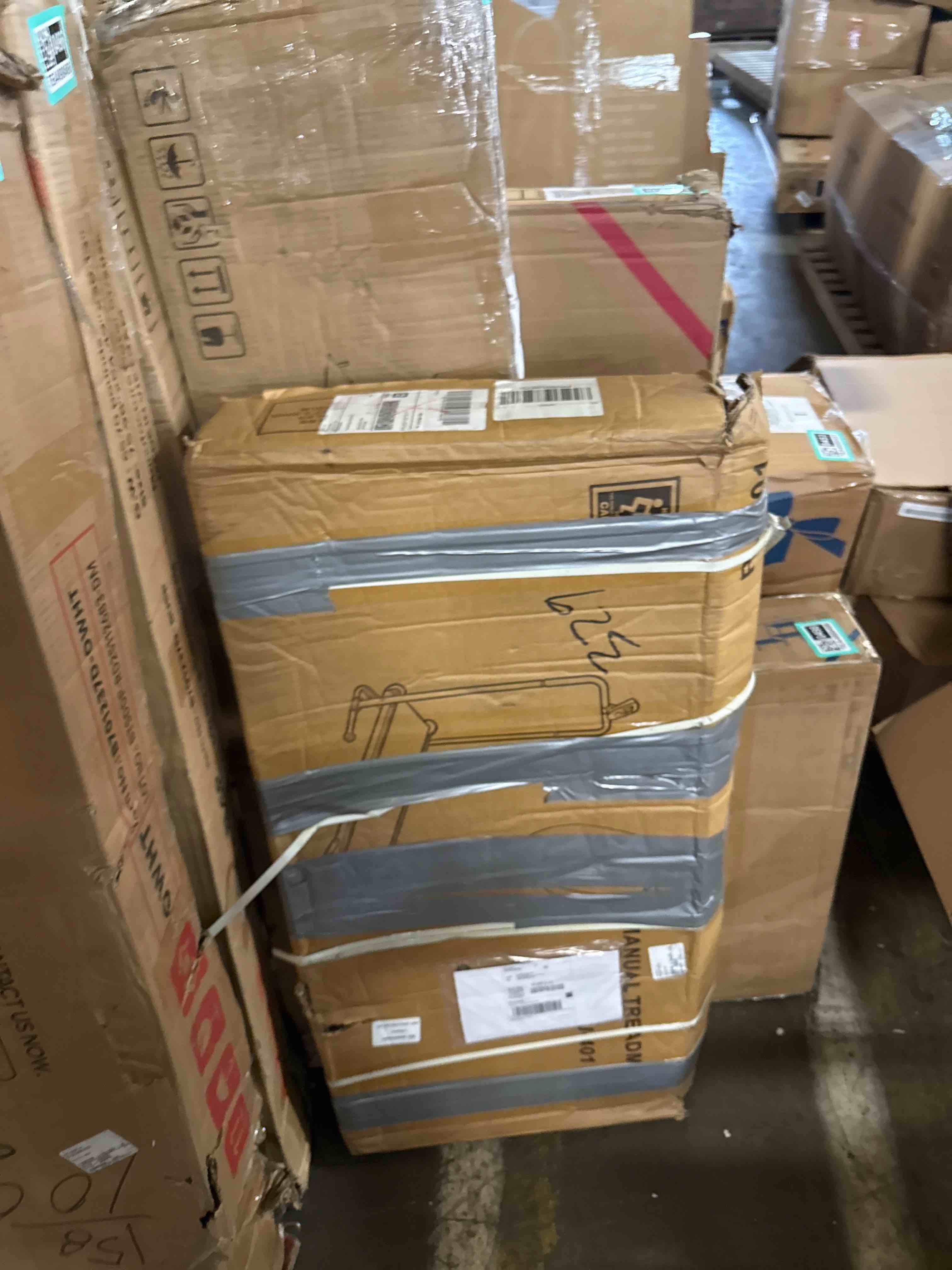 Condition photo showing Good Condition for akluer non-electric treadmill with dual flywheel - fixed incline, soft foam grips, non-slip belt, lcd monitor, compact foldable for home/gym use