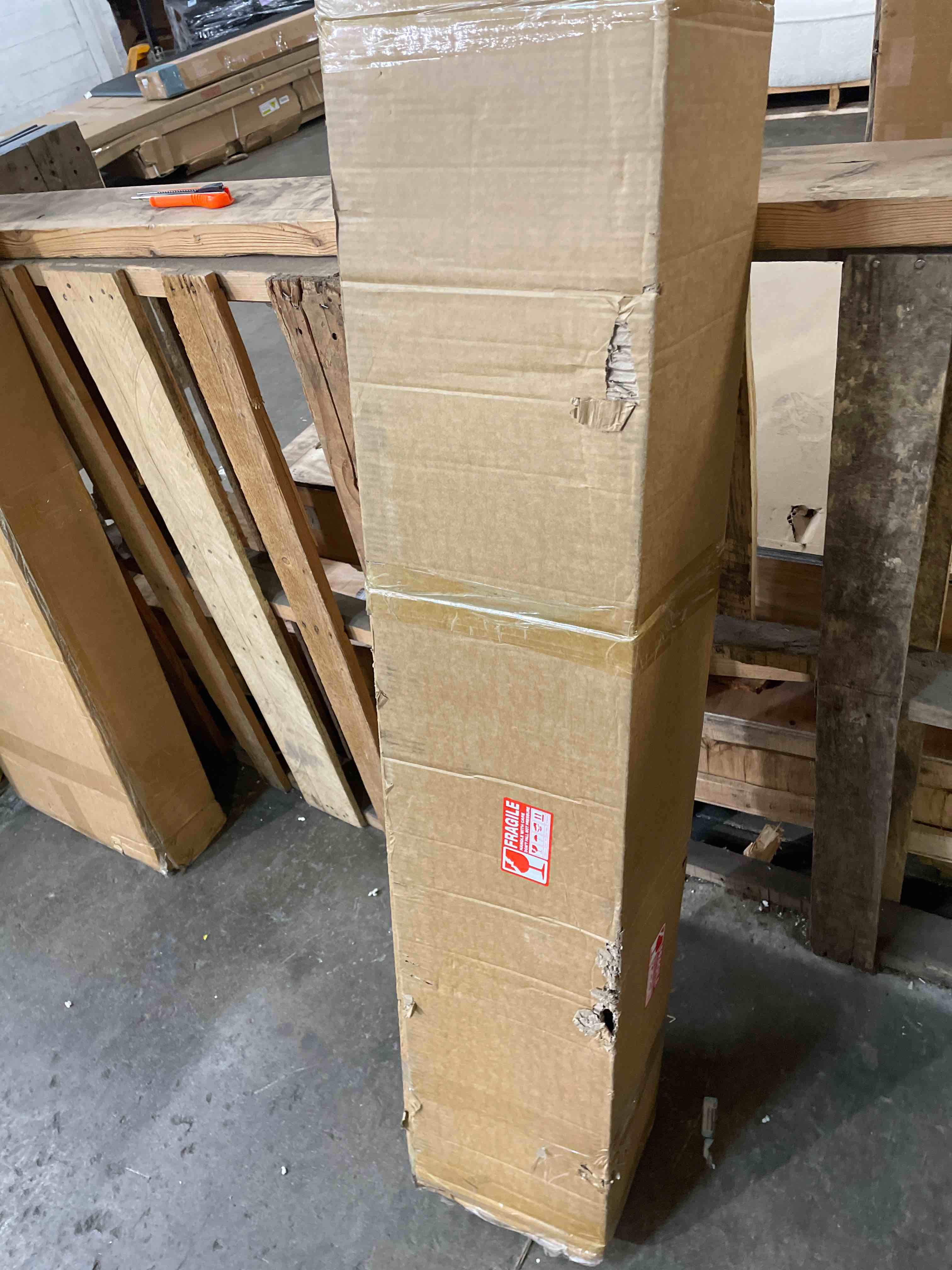 Condition photo showing New/Like New for comnova 6 inches running boards& steps step bars compatible with 2019-2026 chevy silverado 1500, 2020-2026 silverado/sierra 2500hd 3500hd crew cab, a pair running boards for silverado crew cab.