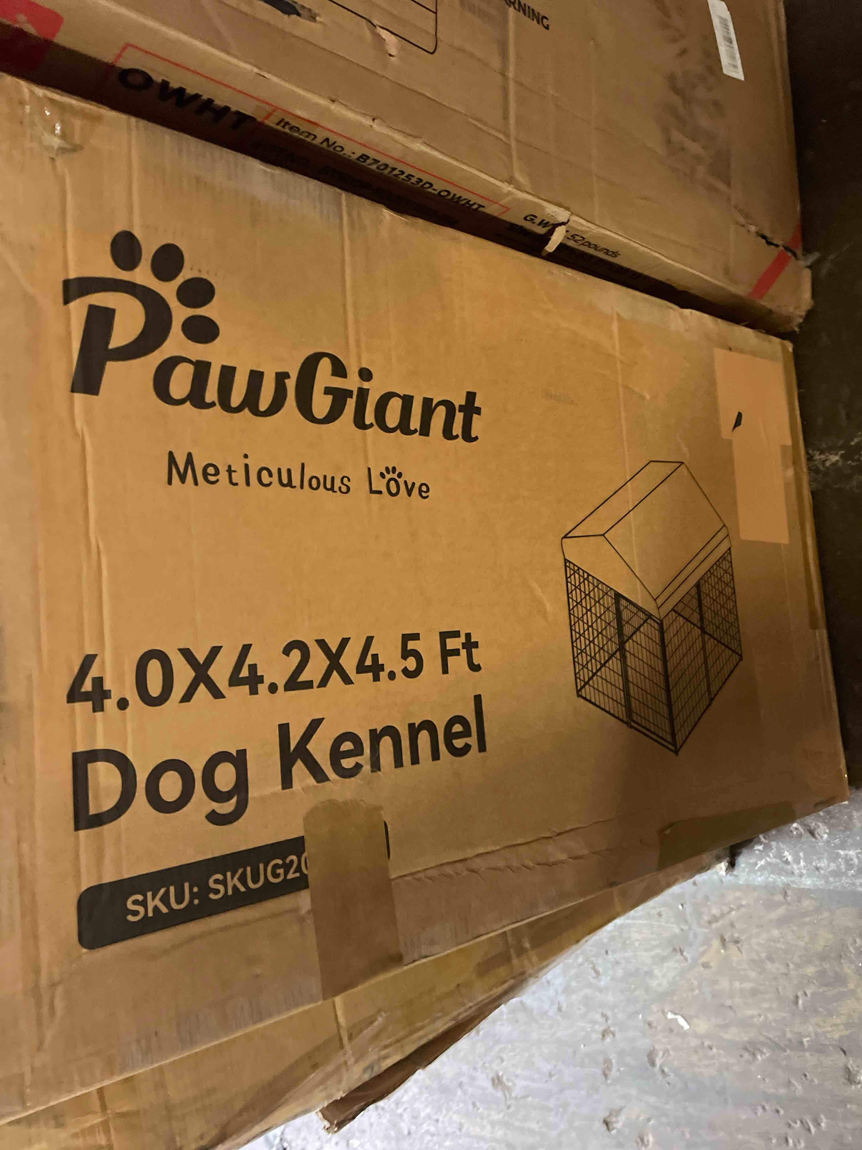 Condition photo showing New/Like New for dog kennel outside with roof, 4'x4'x4.5' outdoor dog kennels for large dogs, heavty duty welded dog crate playpen with uv-resistant waterproof cover