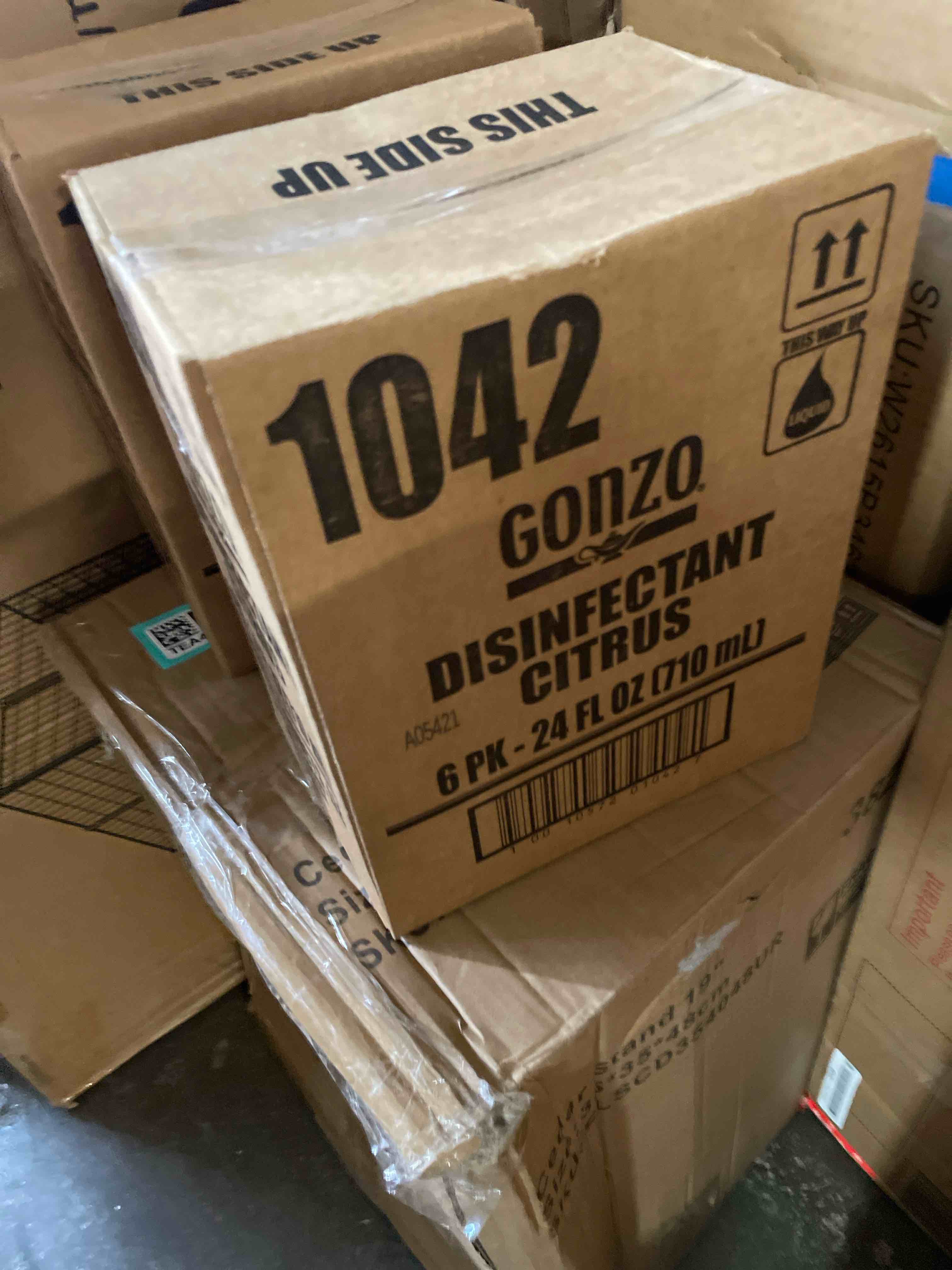 Condition photo showing New/Like New for weiman gonzo desinfectant citrus 24fl + free microfiber cleaning cloth (6 pack)