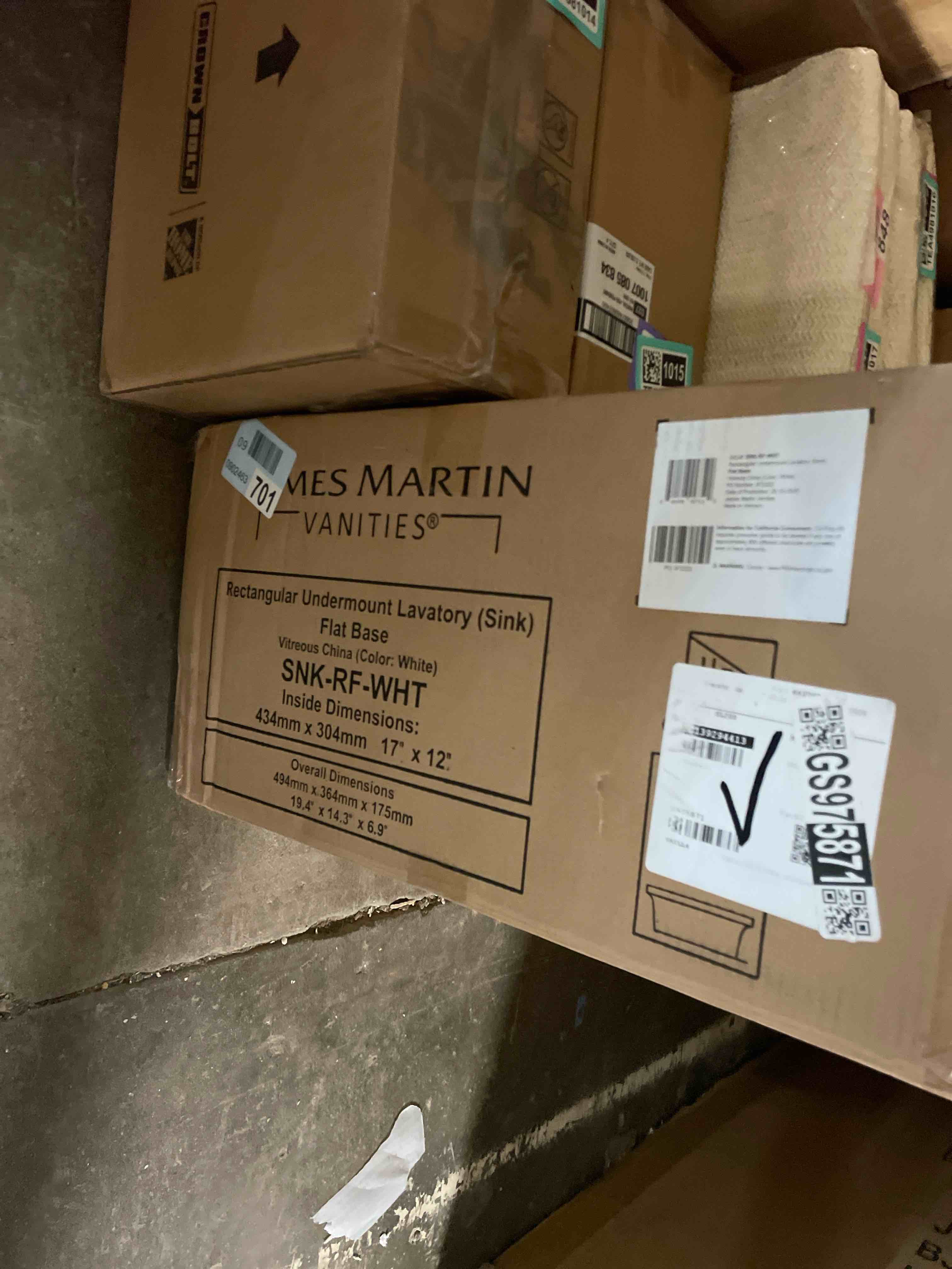 https://s3.amazonaws.com/lotting-images-prod/phillipi/TEA4981019_1776705407088.jpeg