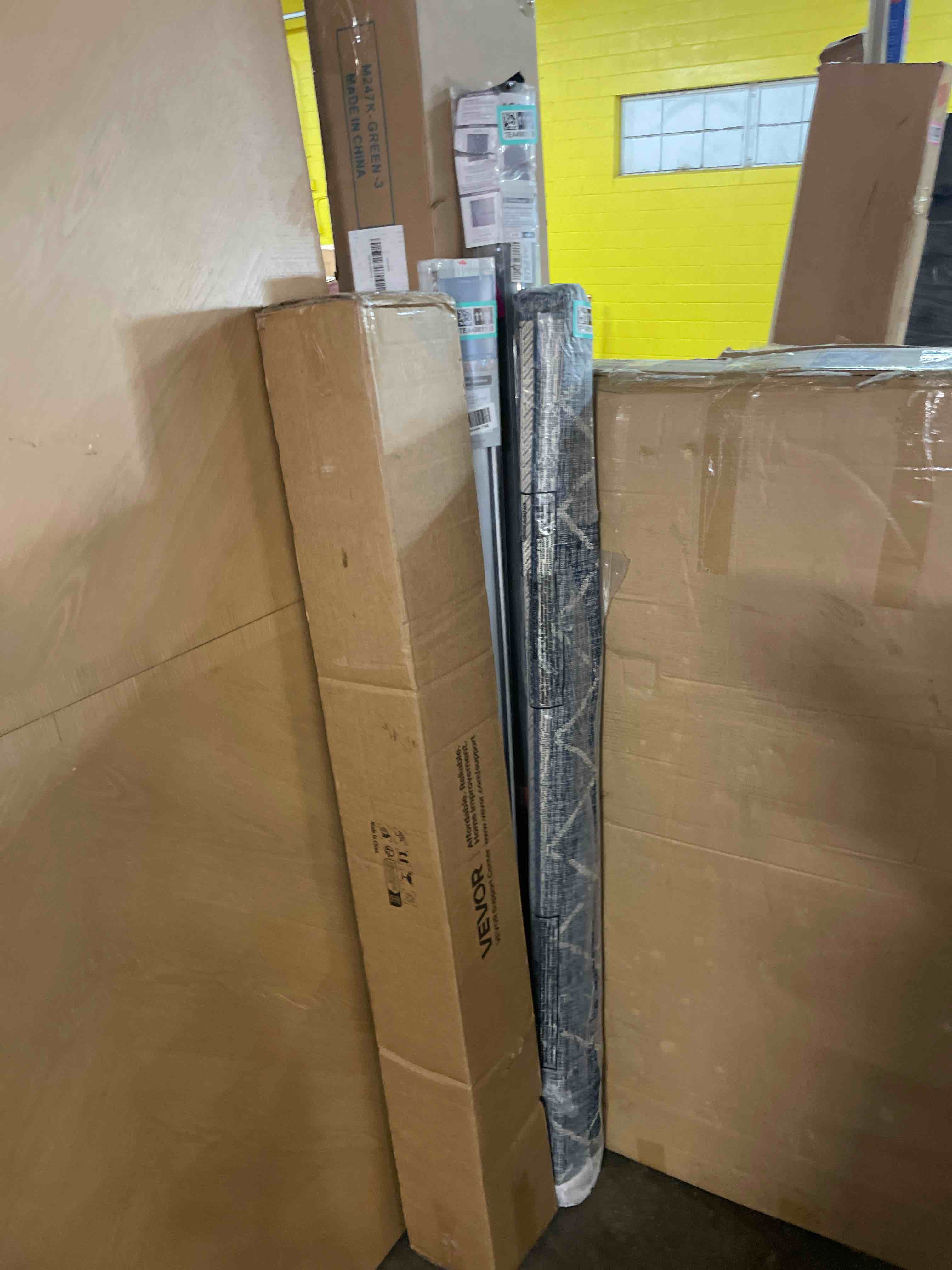 Condition photo showing New/Like New for vevor pop-up camping gazebo screen tent 12 ft x 12 ft
