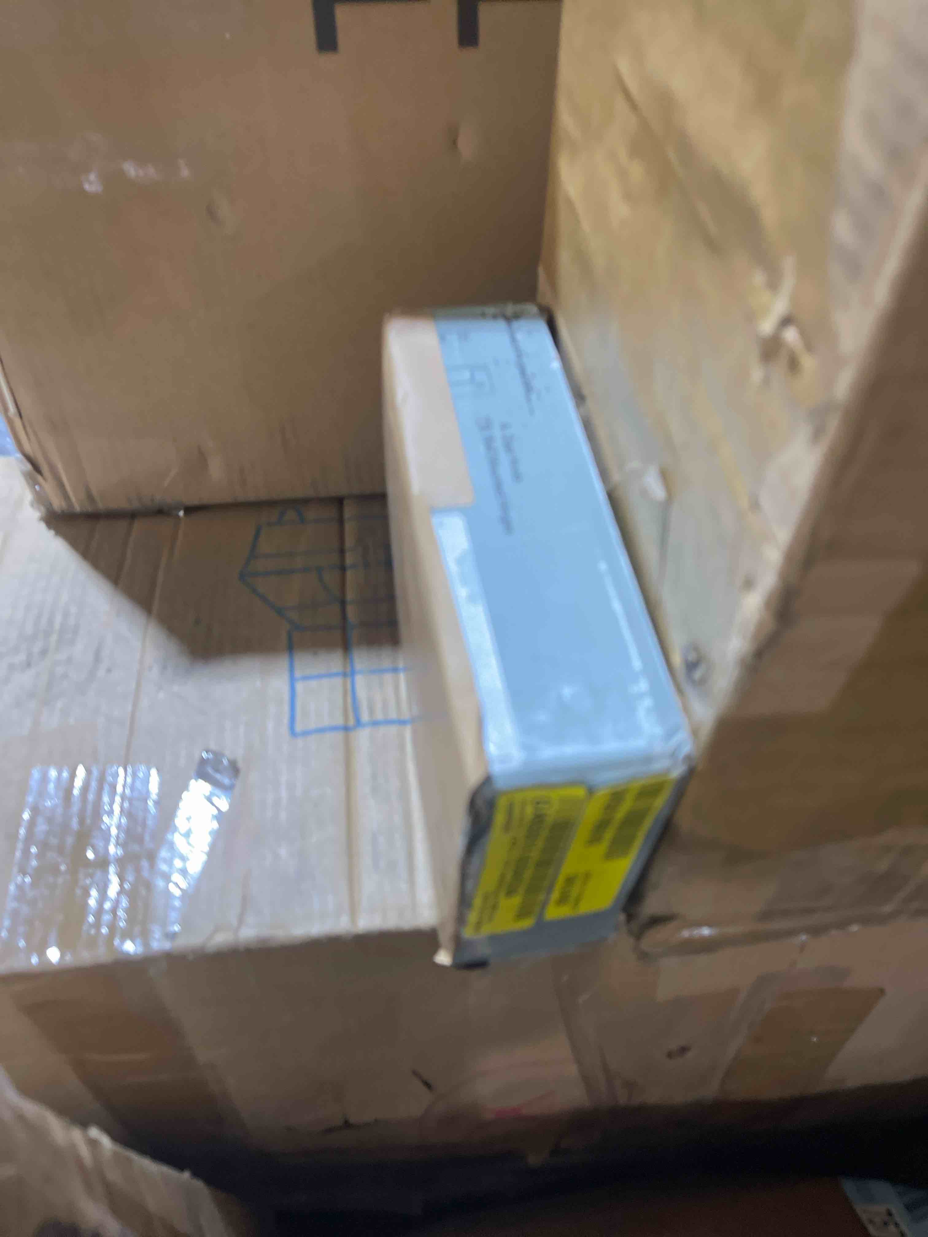 https://s3.amazonaws.com/lotting-images-prod/phillipi/TEA4981135_1776702144758.jpeg