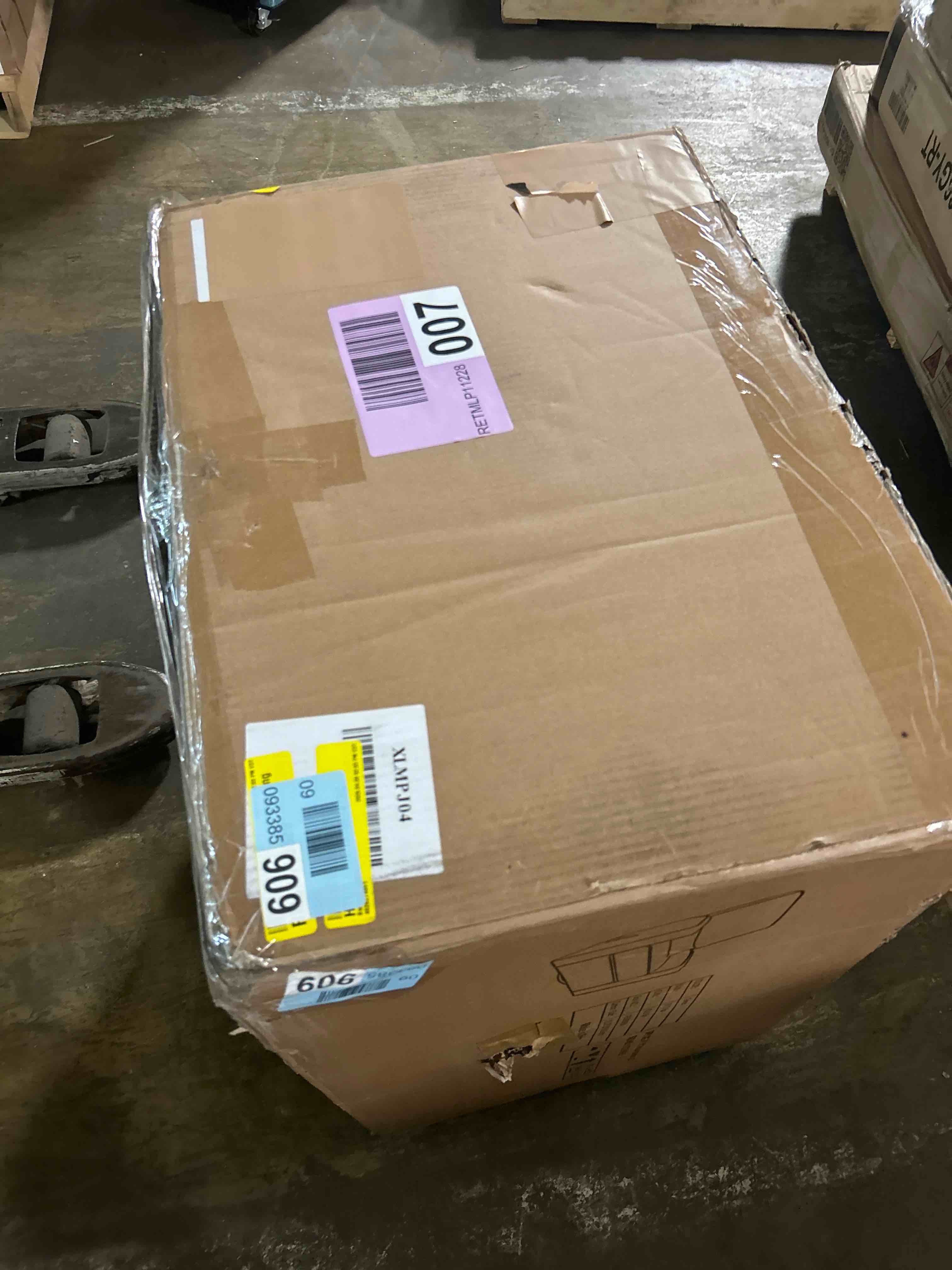 Condition photo showing As Is for steve silver katrine manual recliner(box 1 of 2 only)