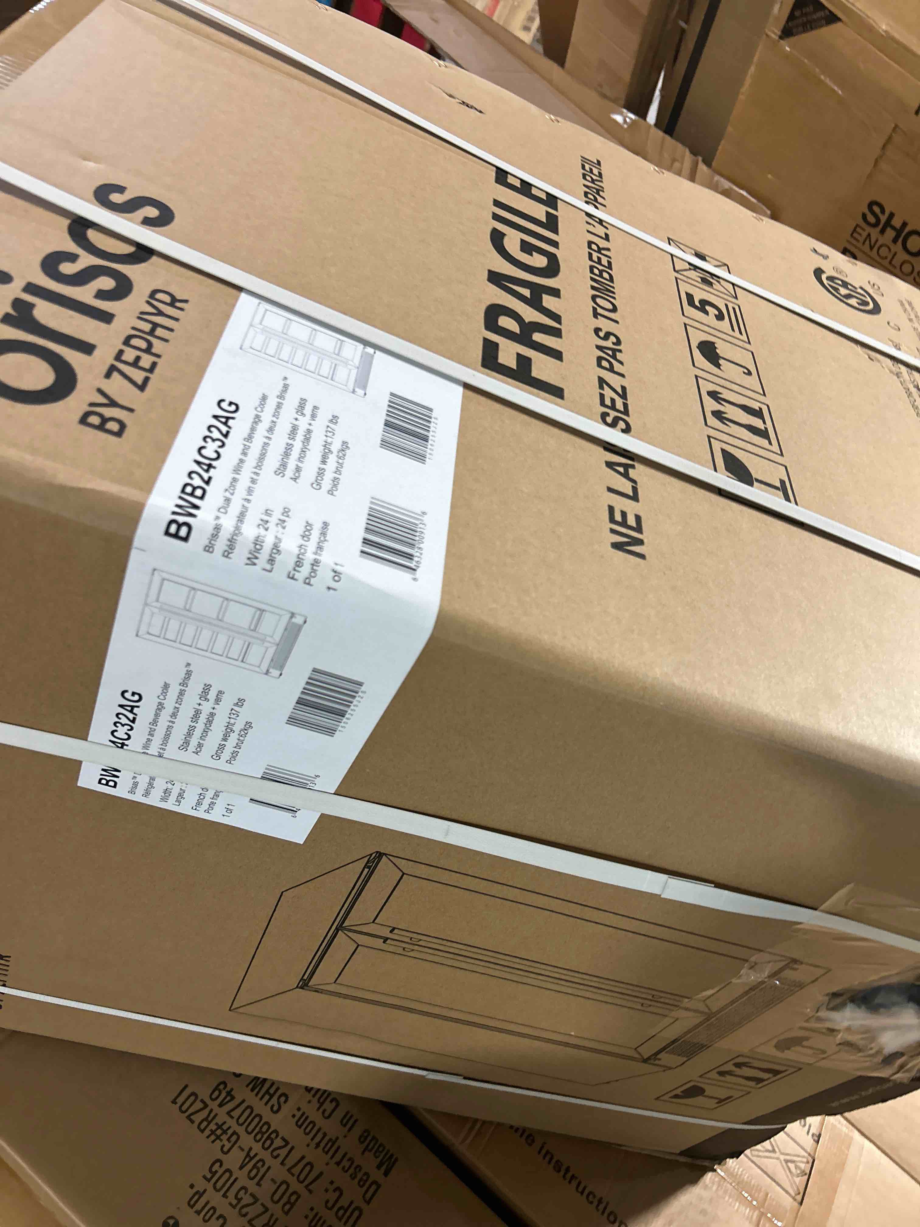 Condition photo showing New/Like New for mini fridge 130 can beverage refrigerator cooler, 3.2 cu.ft drink fridge for soda wine beer, adjustable temperature control for home office, black black 3.2 cu.ft