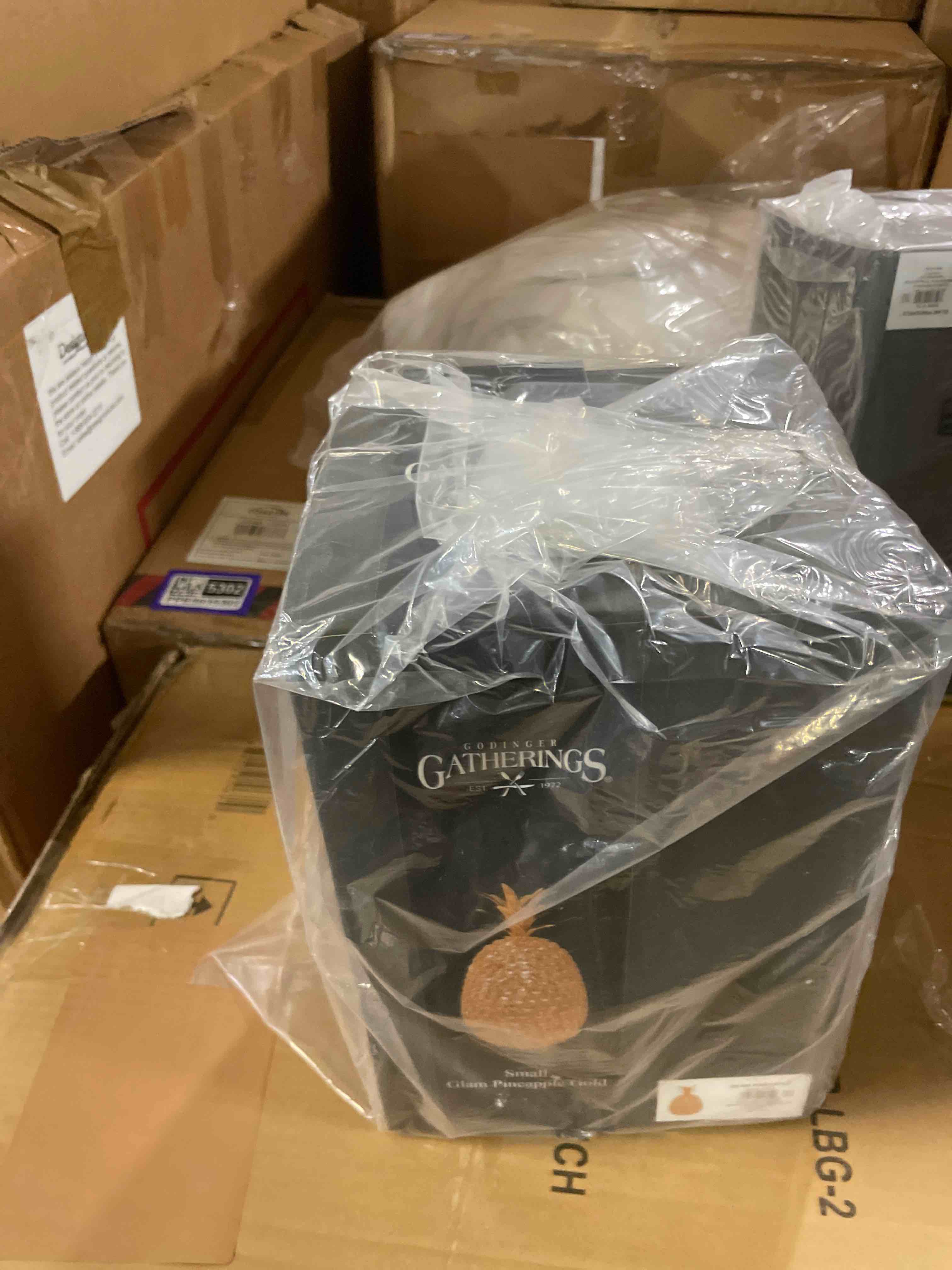 Condition photo showing New/Like New for godinger glam pineapple fruit holiday decoration - gold