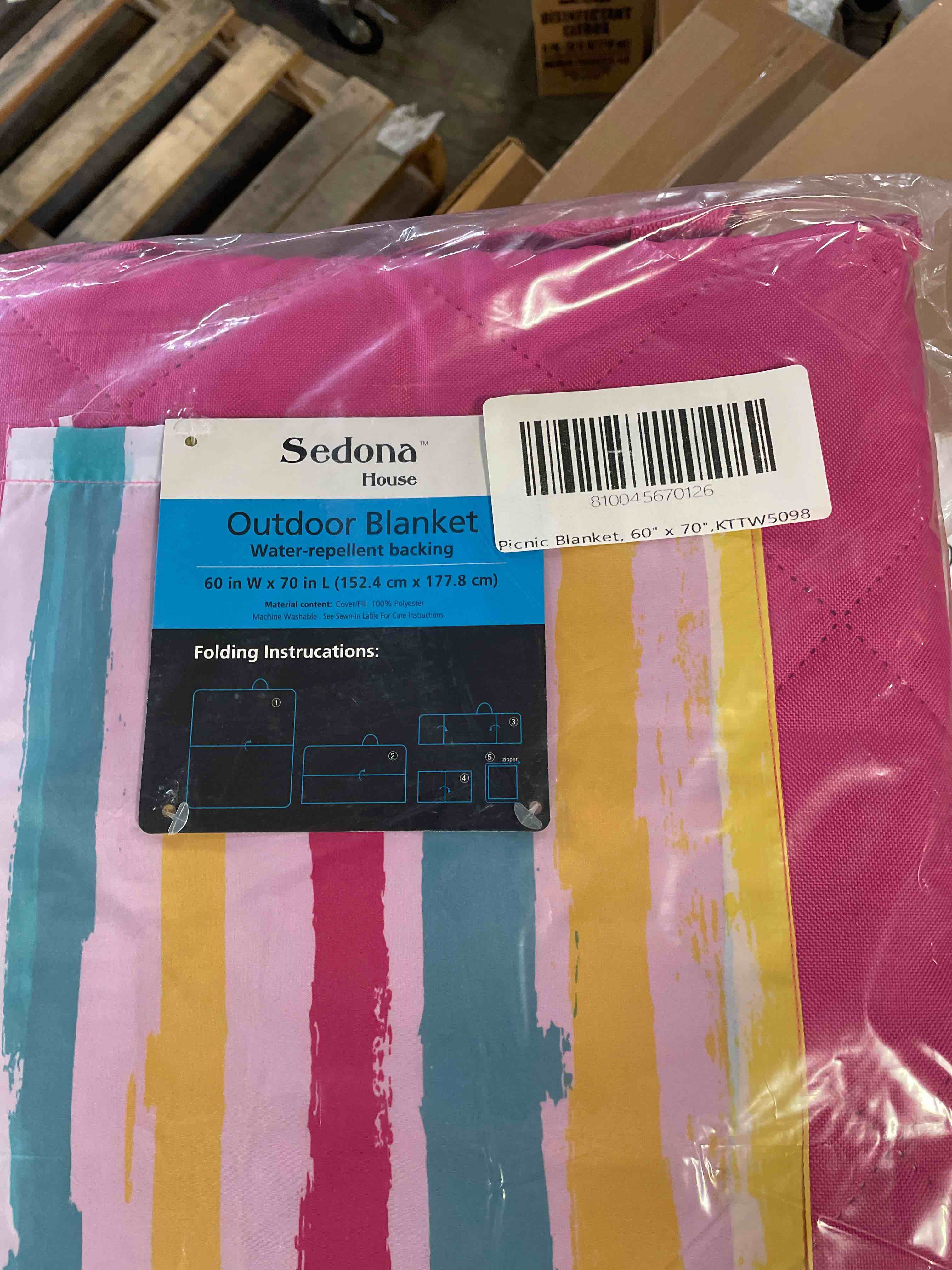 https://s3.amazonaws.com/lotting-images-prod/phillipi/TEA4981704_1776955709965.jpeg