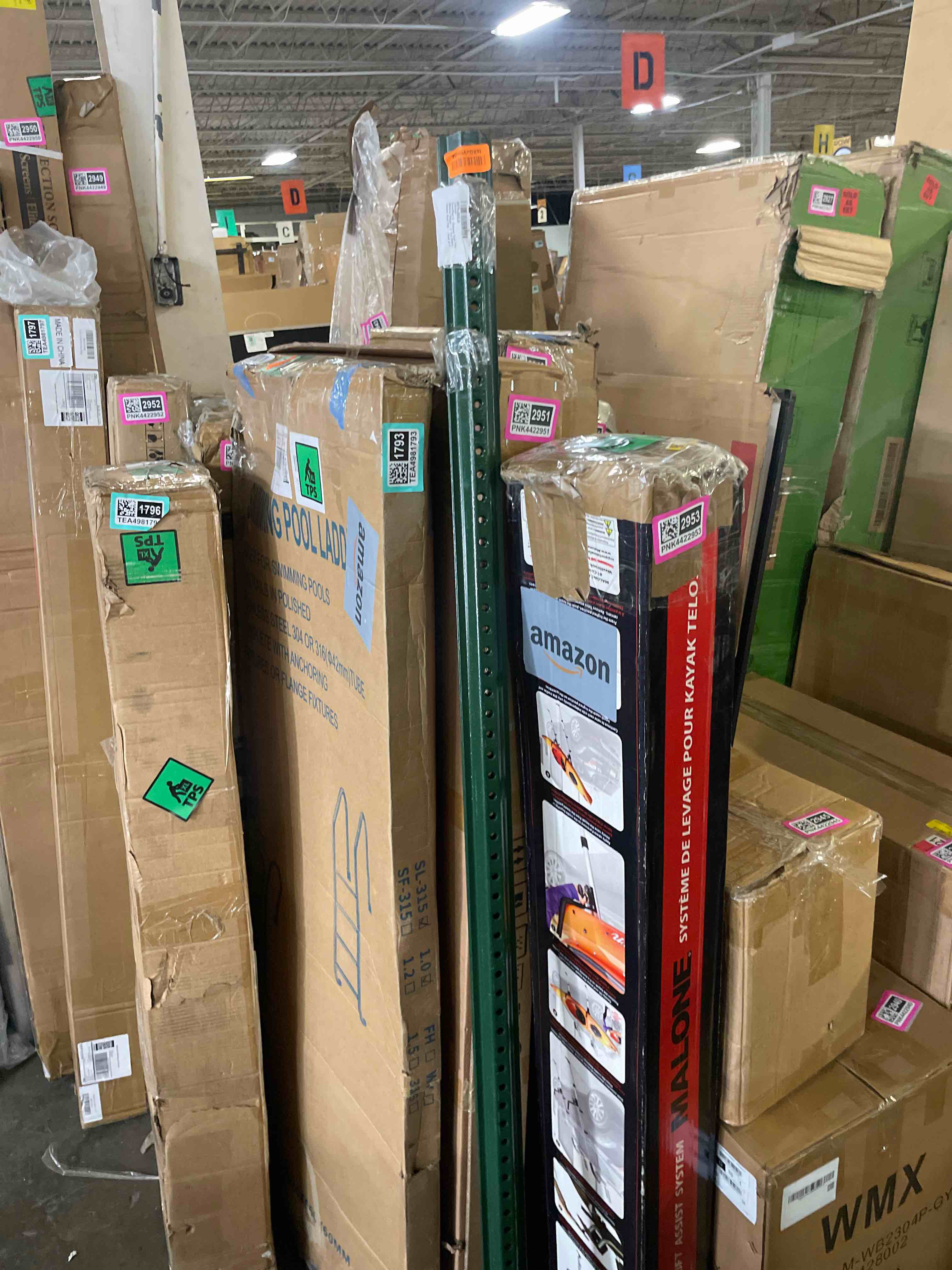 Condition photo showing New/Like New for smartsign u-channel sign post, medium weight | 6' tall baked enamel steel post - pack of 4 1.12 lbs medium weight 4-pack