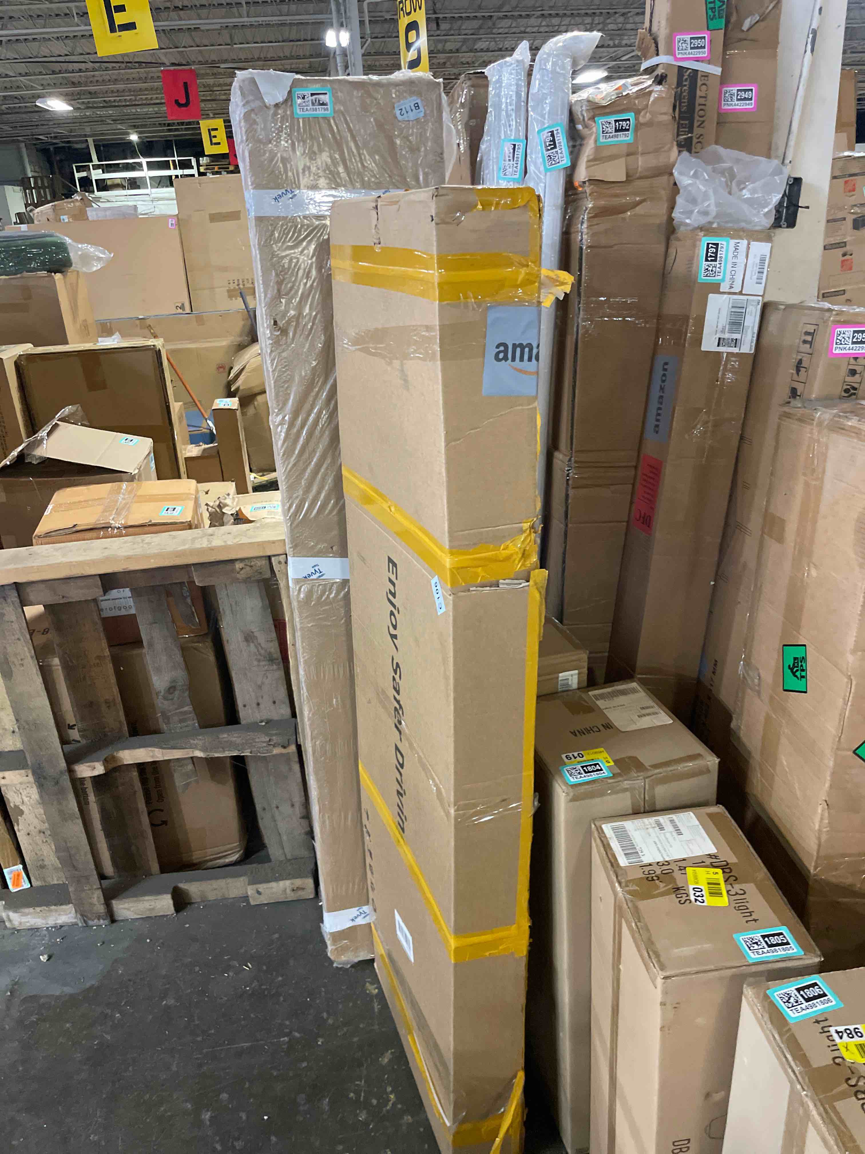 https://s3.amazonaws.com/lotting-images-prod/phillipi/TEA4981807_1776968071426.jpeg