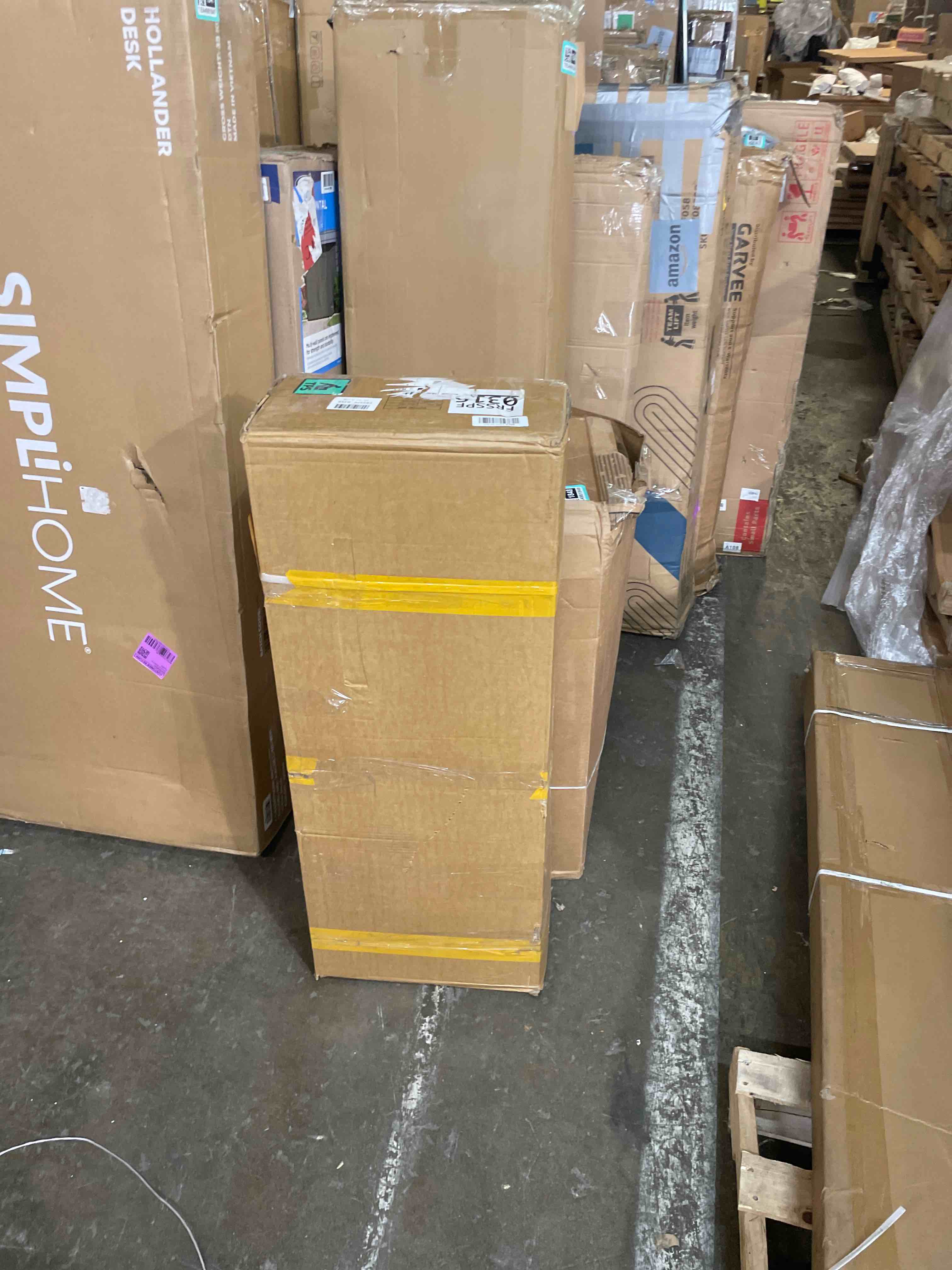 Condition photo showing New/Like New for yintatech 350lbs heavy-duty tow behind dump cart for lawn garden tractor & atv trailer, black