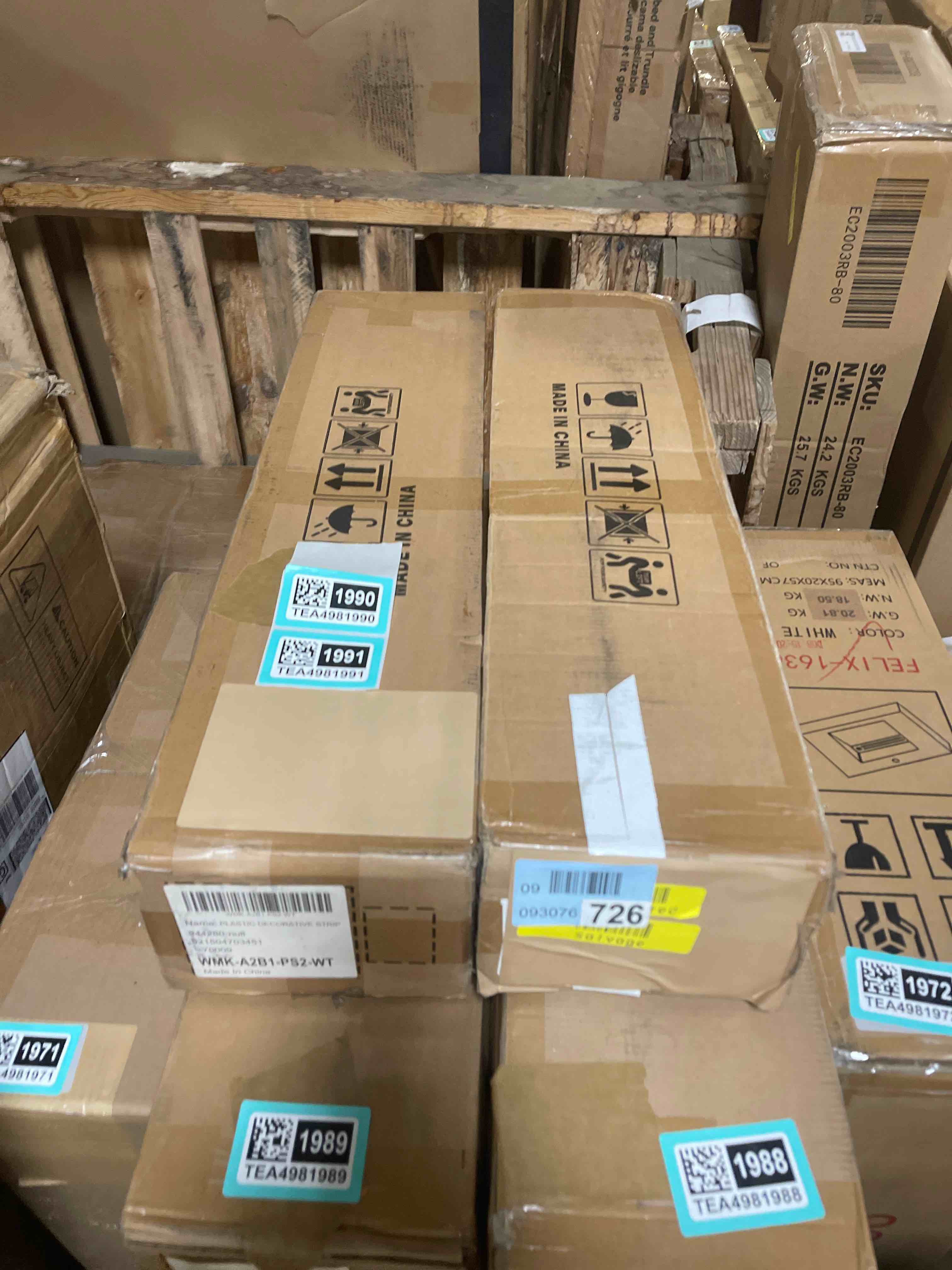 Condition photo showing New/Like New for fasäde divider trim (5 pack)