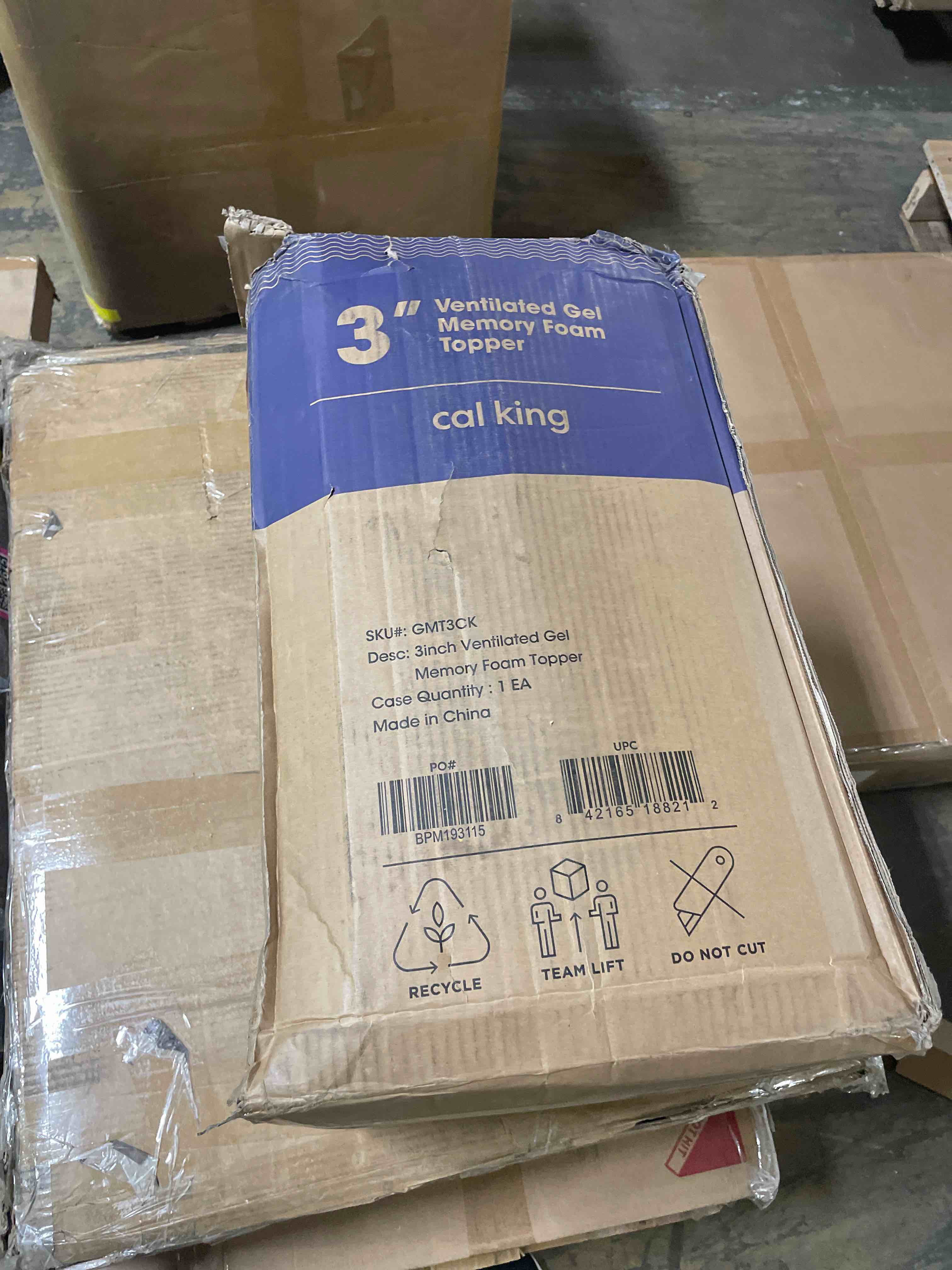 Condition photo showing New/Like New for best price mattress 3 inch ventilated memory foam mattress topper, cooling gel infusion, certipur-us certified, cal king, dorm essentials, blue california king 3 inch