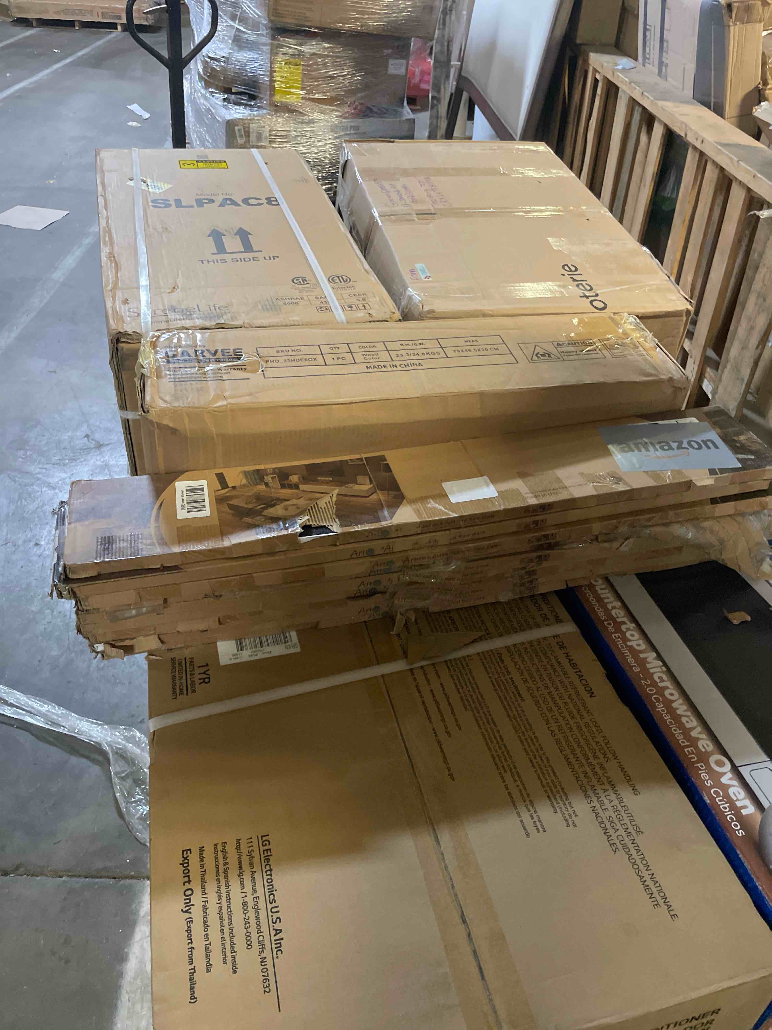 Condition photo showing New/Like New for lucida usa basecore nero 12-mil x 6-in w x 36-in l waterproof peel and stick vinyl plank flooring ( 54-sq ft per carton )