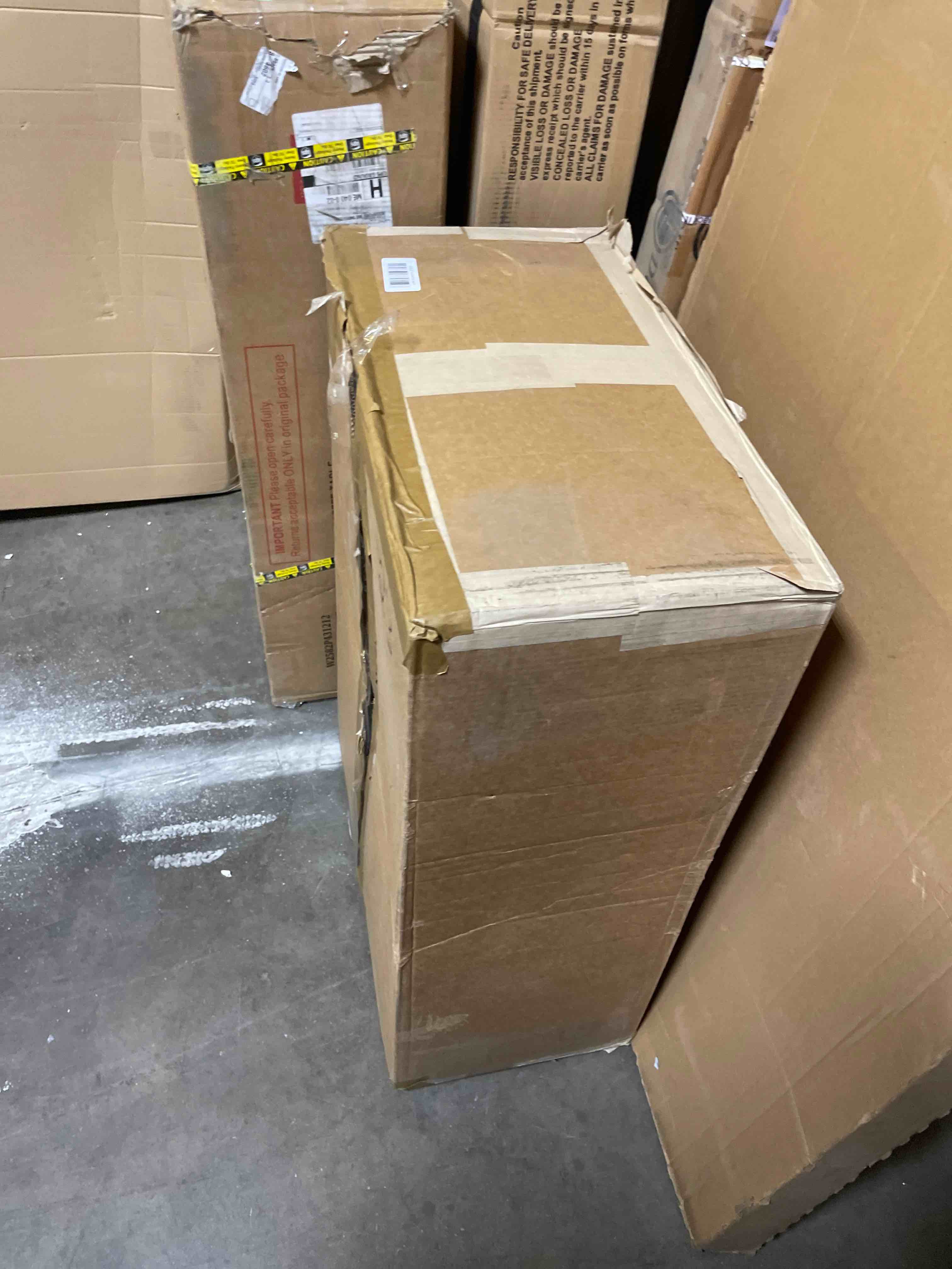 https://s3.amazonaws.com/lotting-images-prod/phillipi/TEA4982410_1777483656116.jpeg