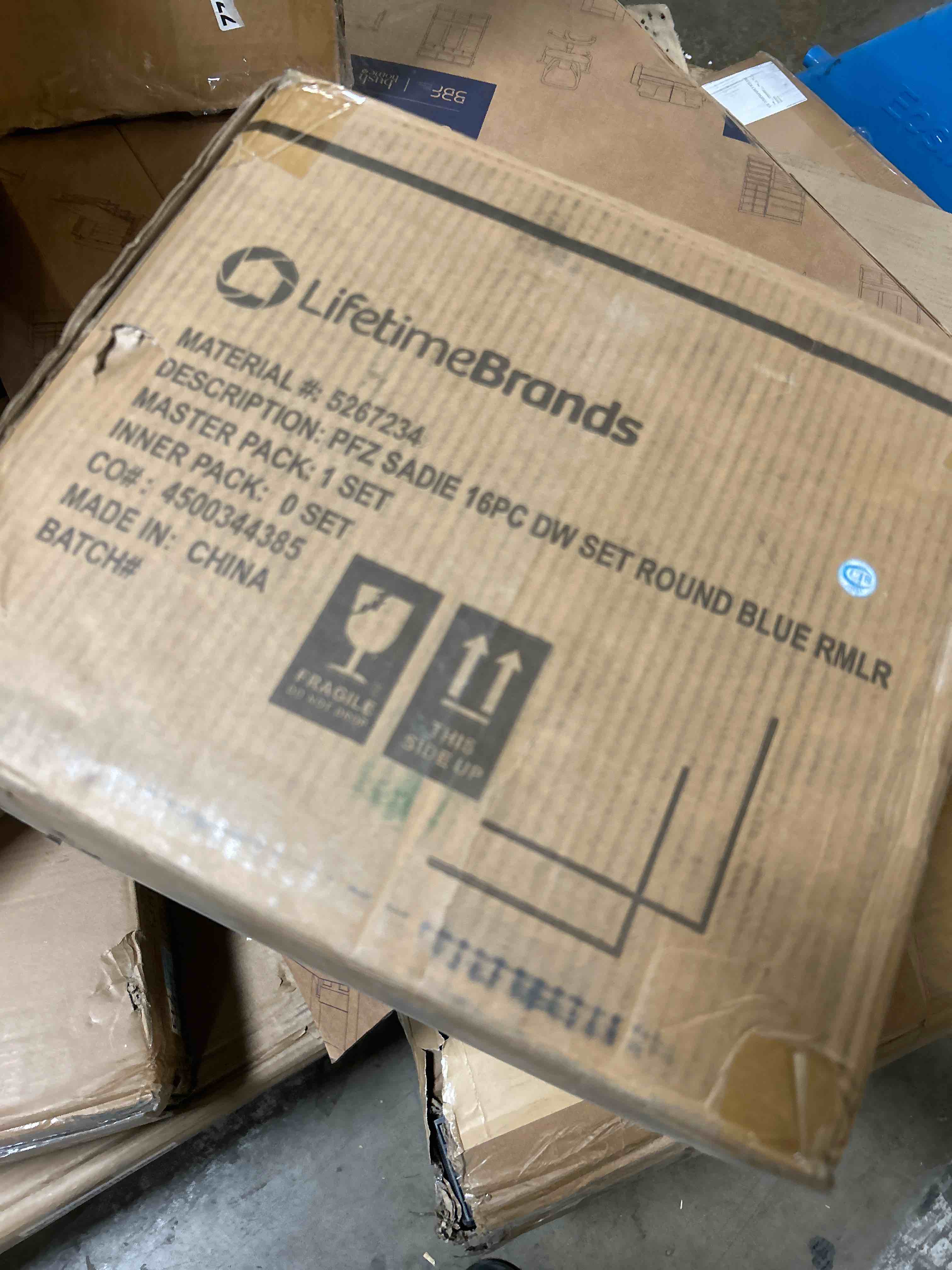 https://s3.amazonaws.com/lotting-images-prod/phillipi/TEA4982441_1777477951315.jpeg