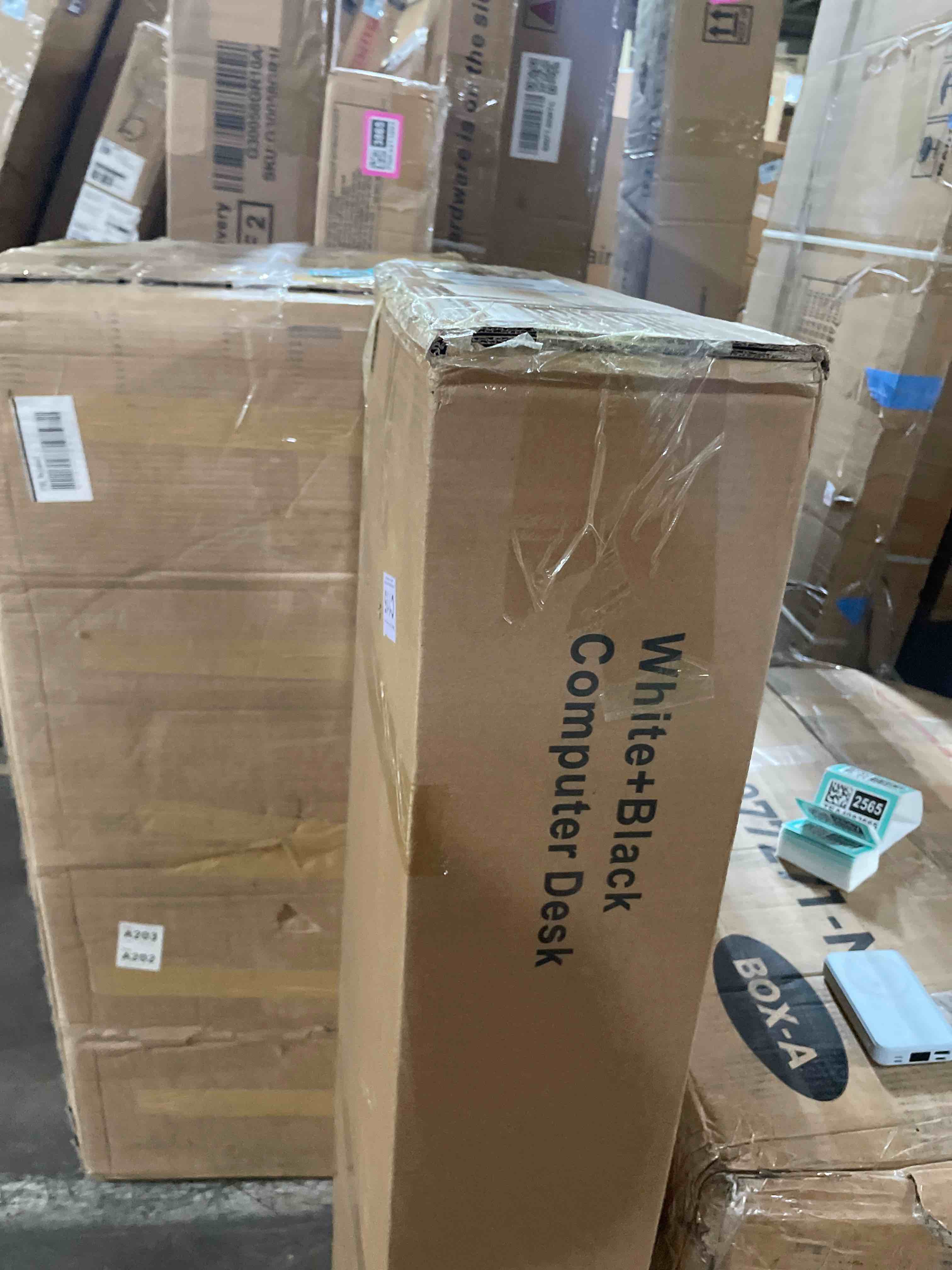 https://s3.amazonaws.com/lotting-images-prod/phillipi/TEA4982564_1777659697989.jpeg