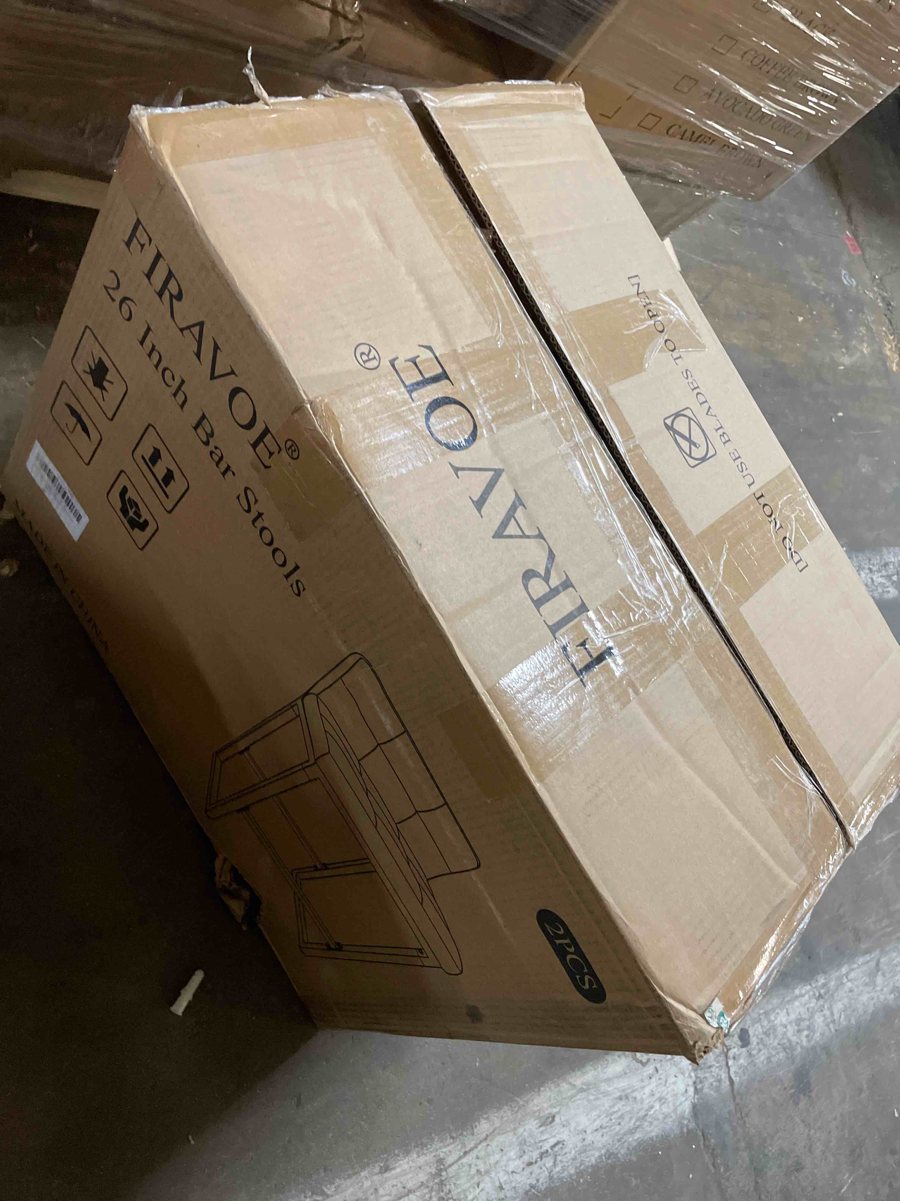 https://s3.amazonaws.com/lotting-images-prod/phillipi/TEA4982576_1777664972736.jpeg
