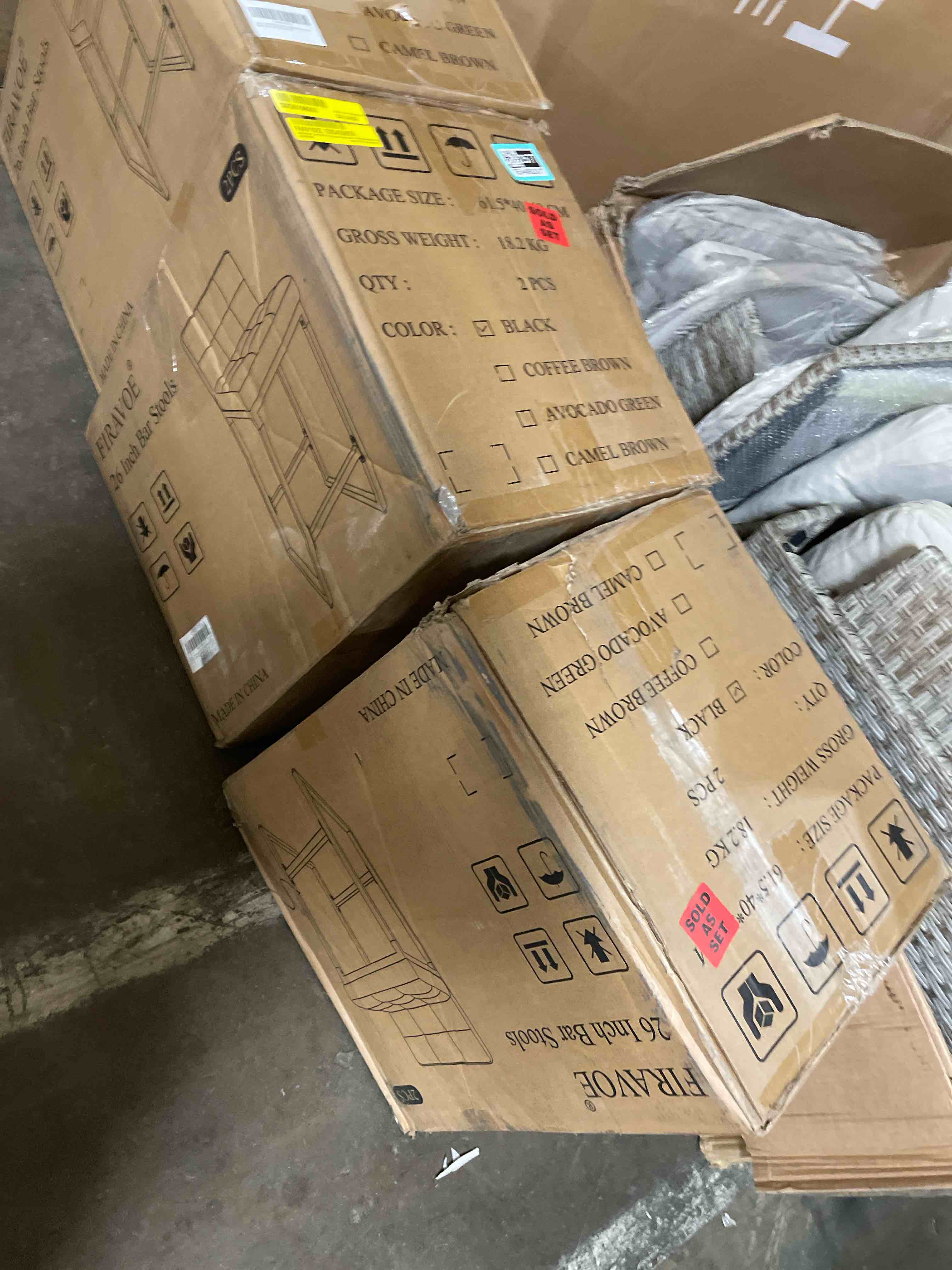 https://s3.amazonaws.com/lotting-images-prod/phillipi/TEA4982577_1777665126463.jpeg