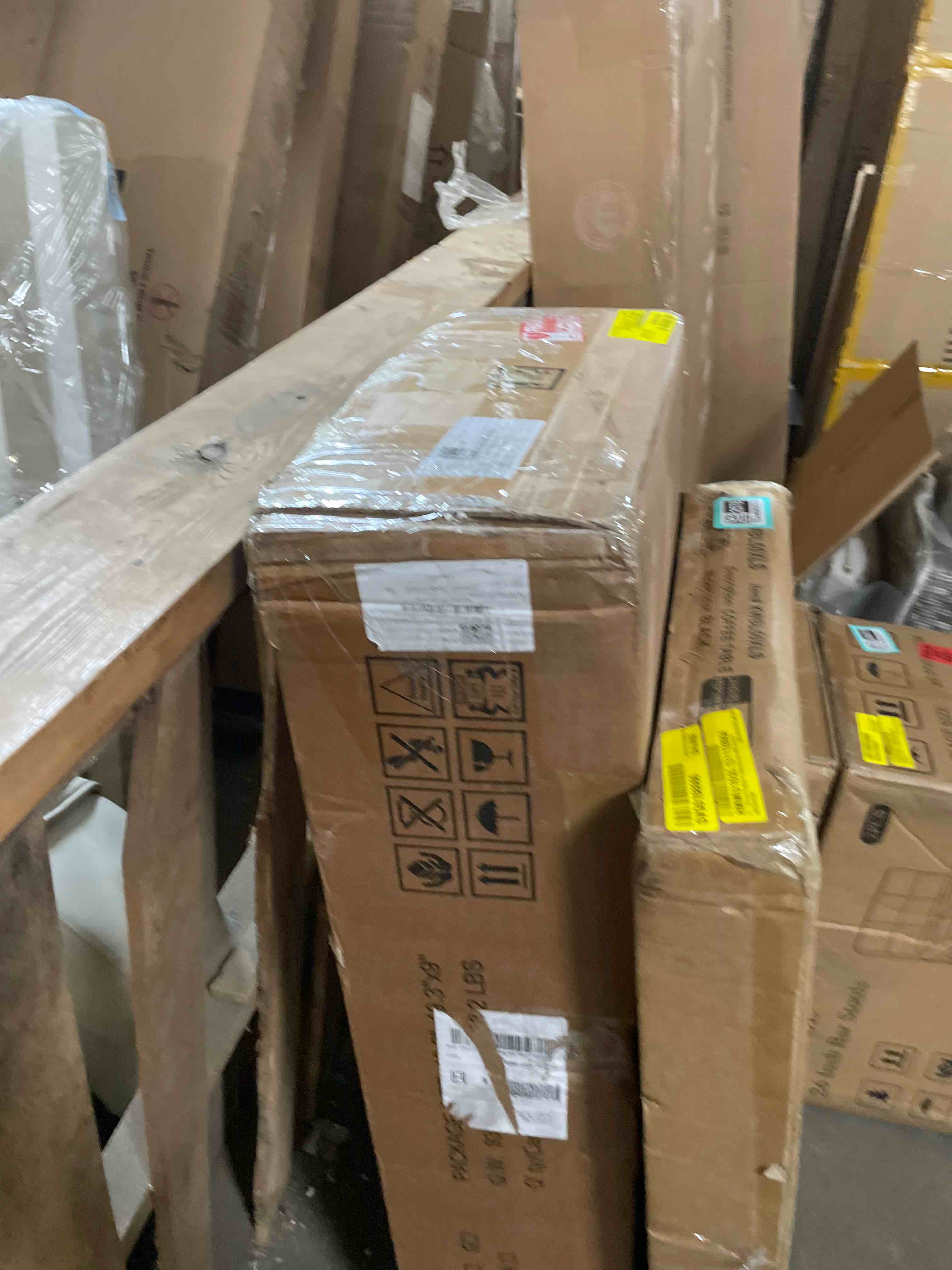 https://s3.amazonaws.com/lotting-images-prod/phillipi/TEA4982579_1777665361763.jpeg