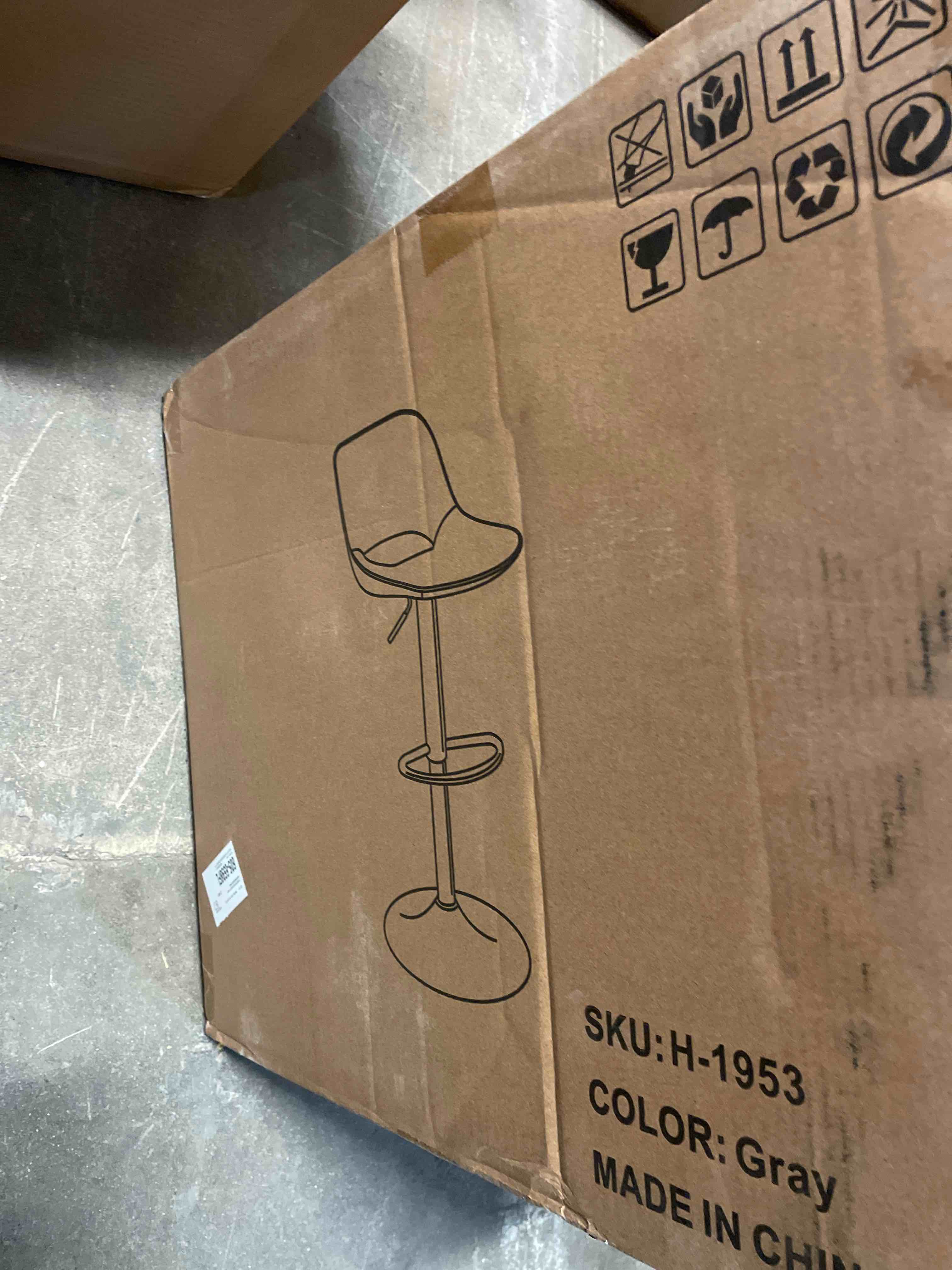 https://s3.amazonaws.com/lotting-images-prod/phillipi/TEA4983008_1778016719312.jpeg