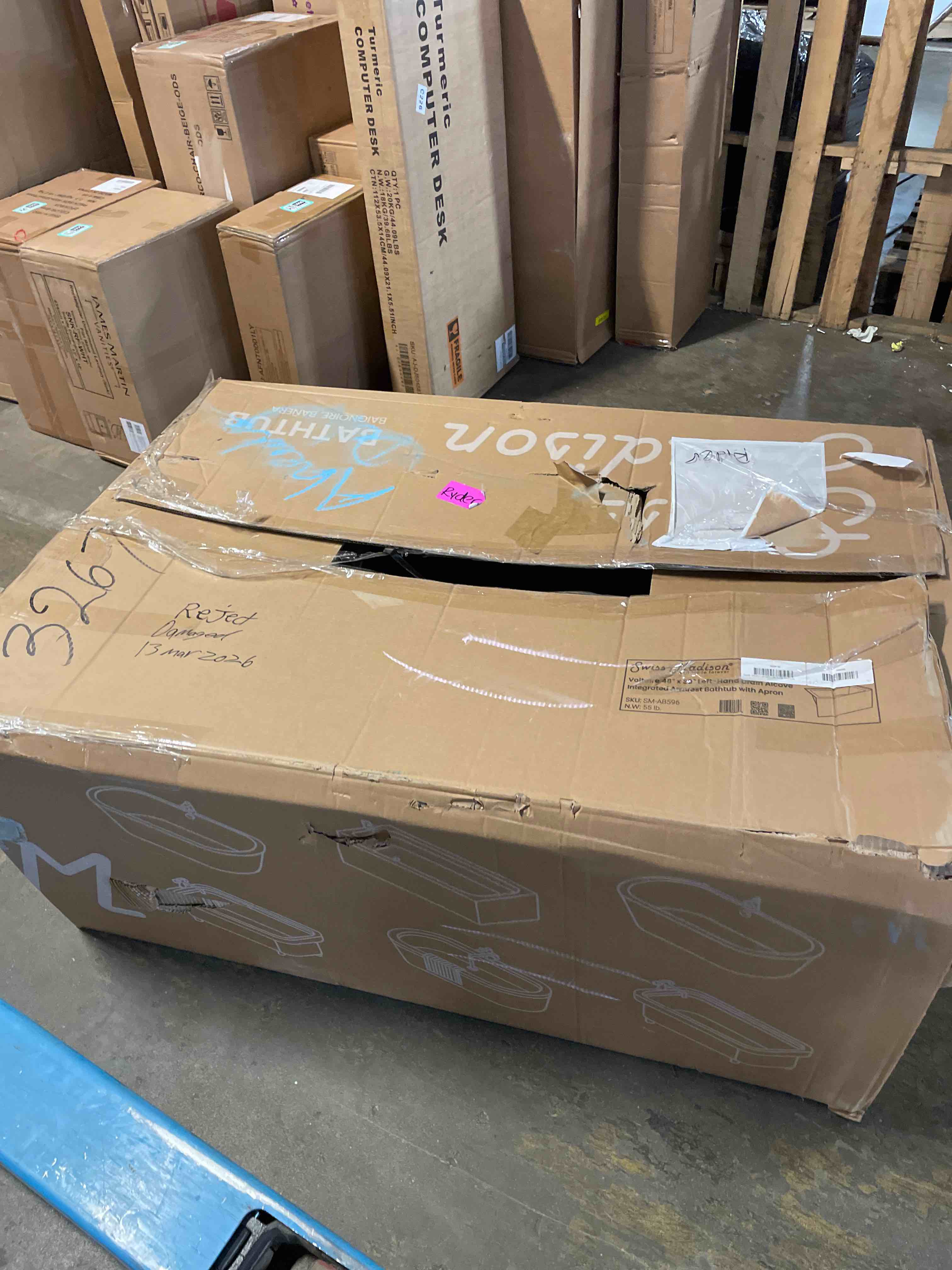 https://s3.amazonaws.com/lotting-images-prod/phillipi/TEA4983012_1778017089305.jpeg
