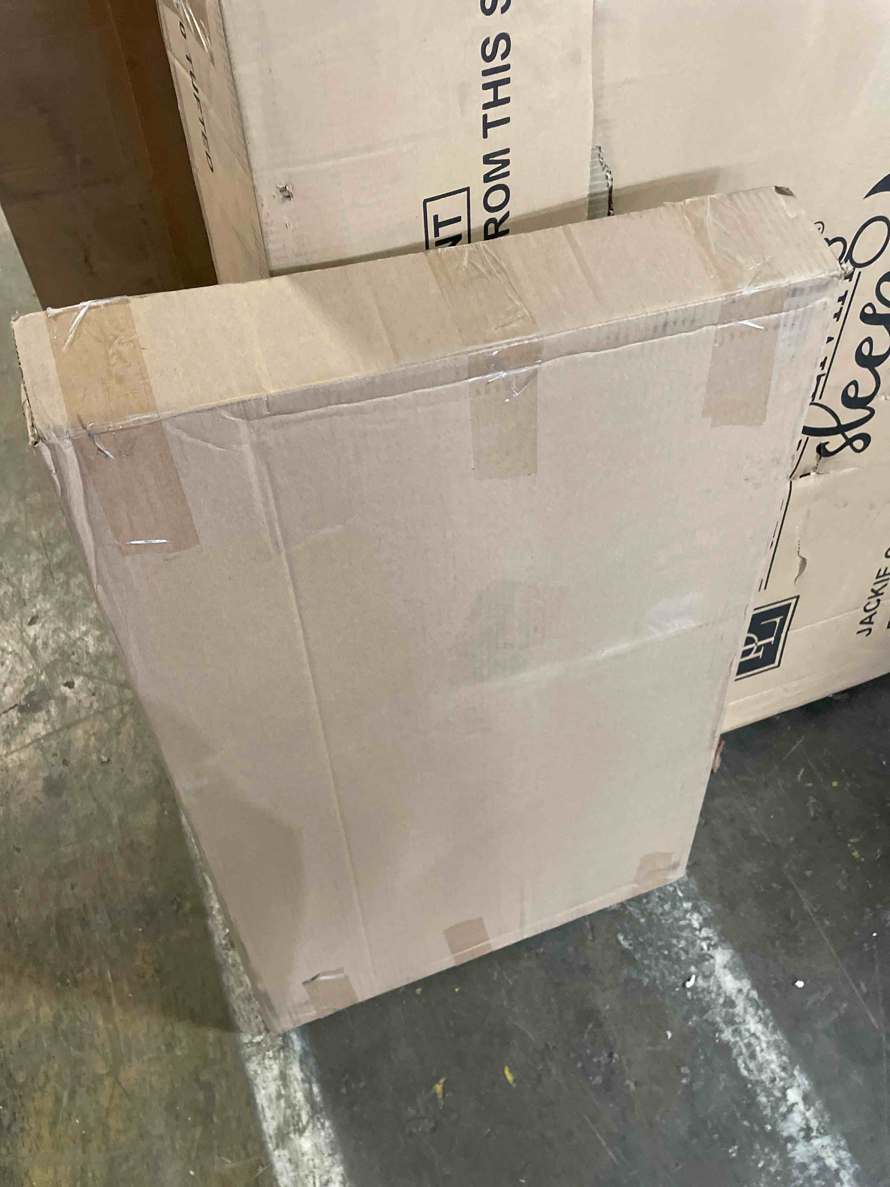 https://s3.amazonaws.com/lotting-images-prod/phillipi/TEA4983037_1778086045780.jpeg