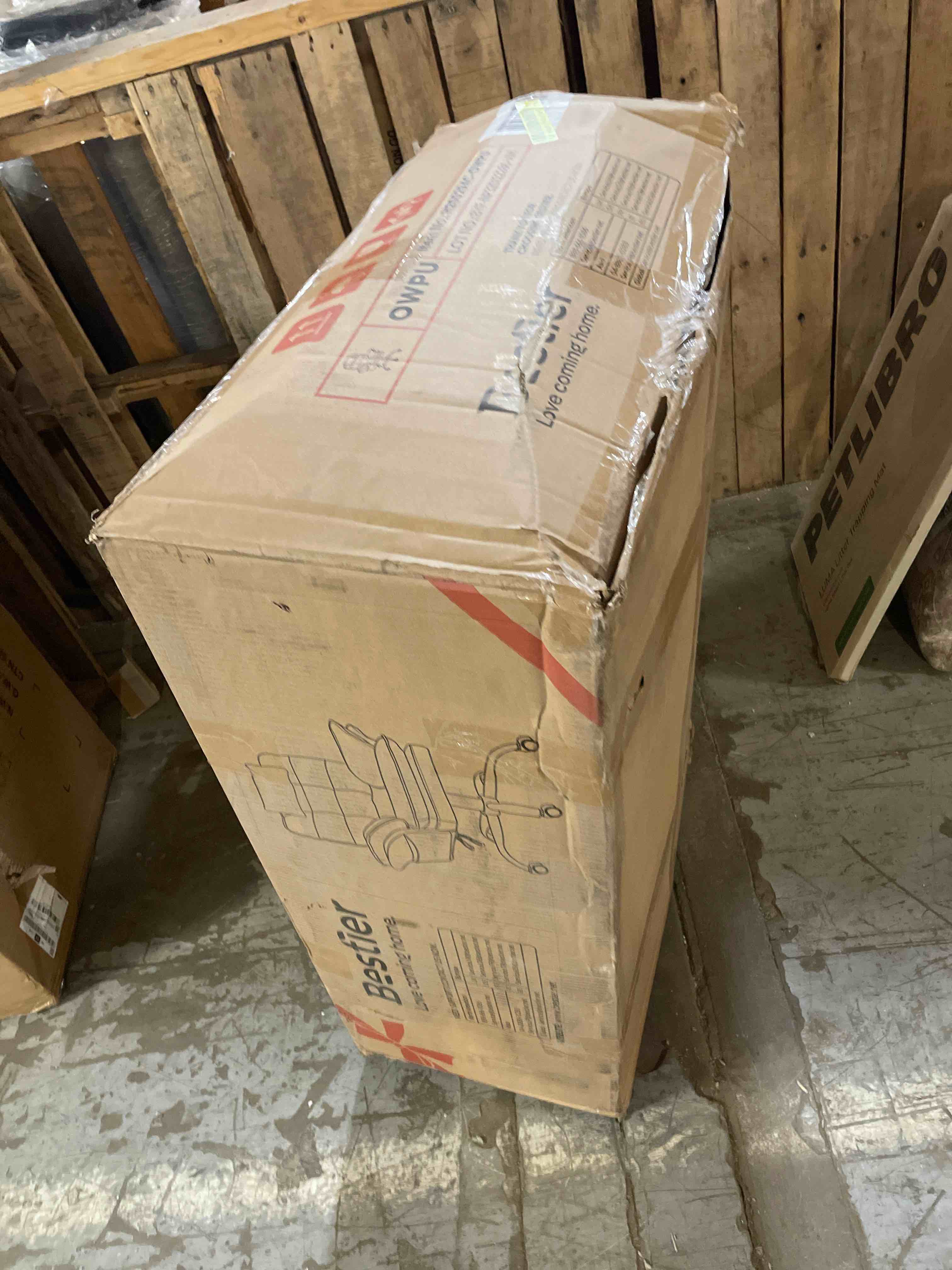 https://s3.amazonaws.com/lotting-images-prod/phillipi/TEA4983070_1778077348955.jpeg