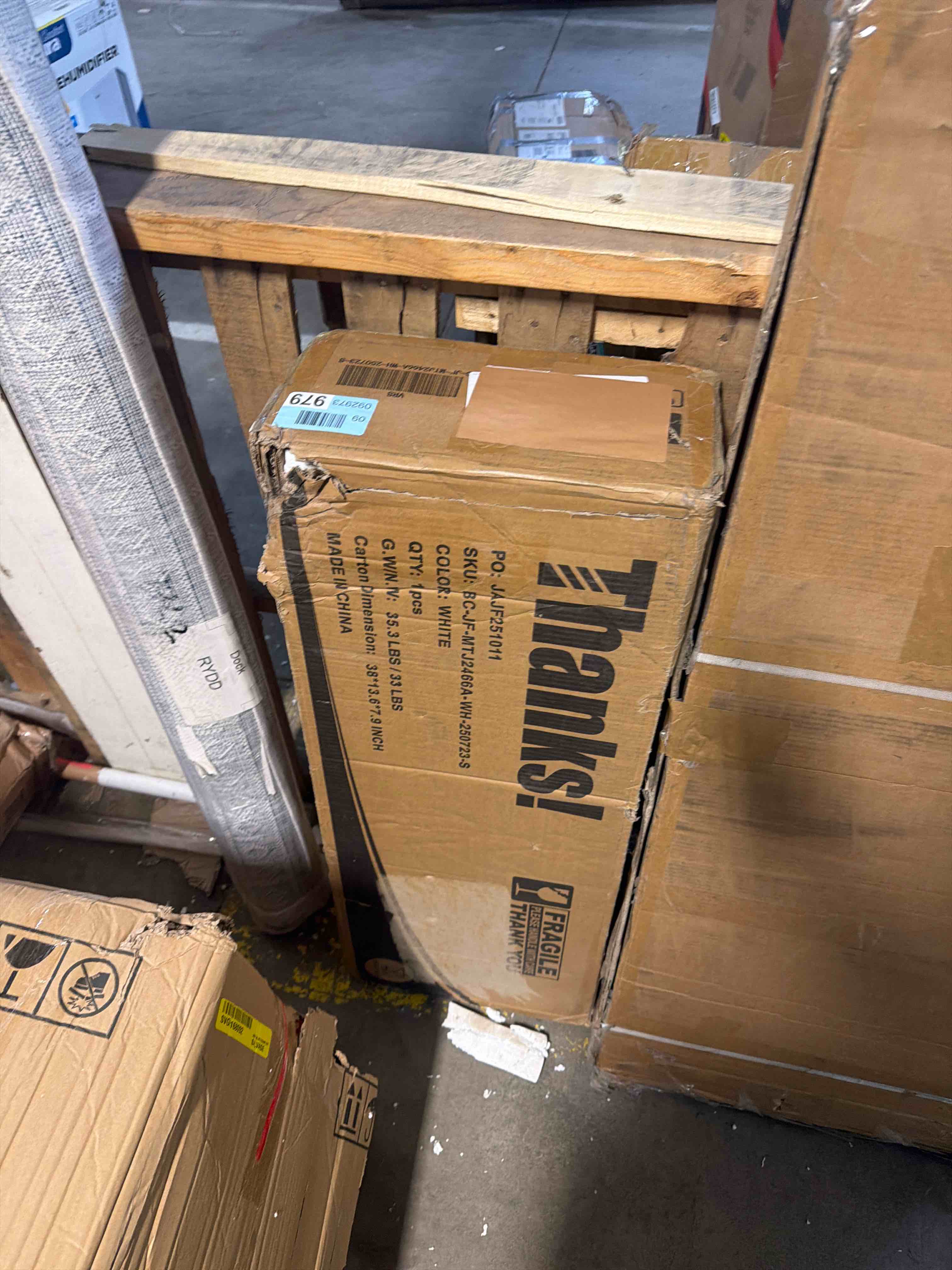 https://s3.amazonaws.com/lotting-images-prod/phillipi/TEA4983180_1778264589517.jpeg