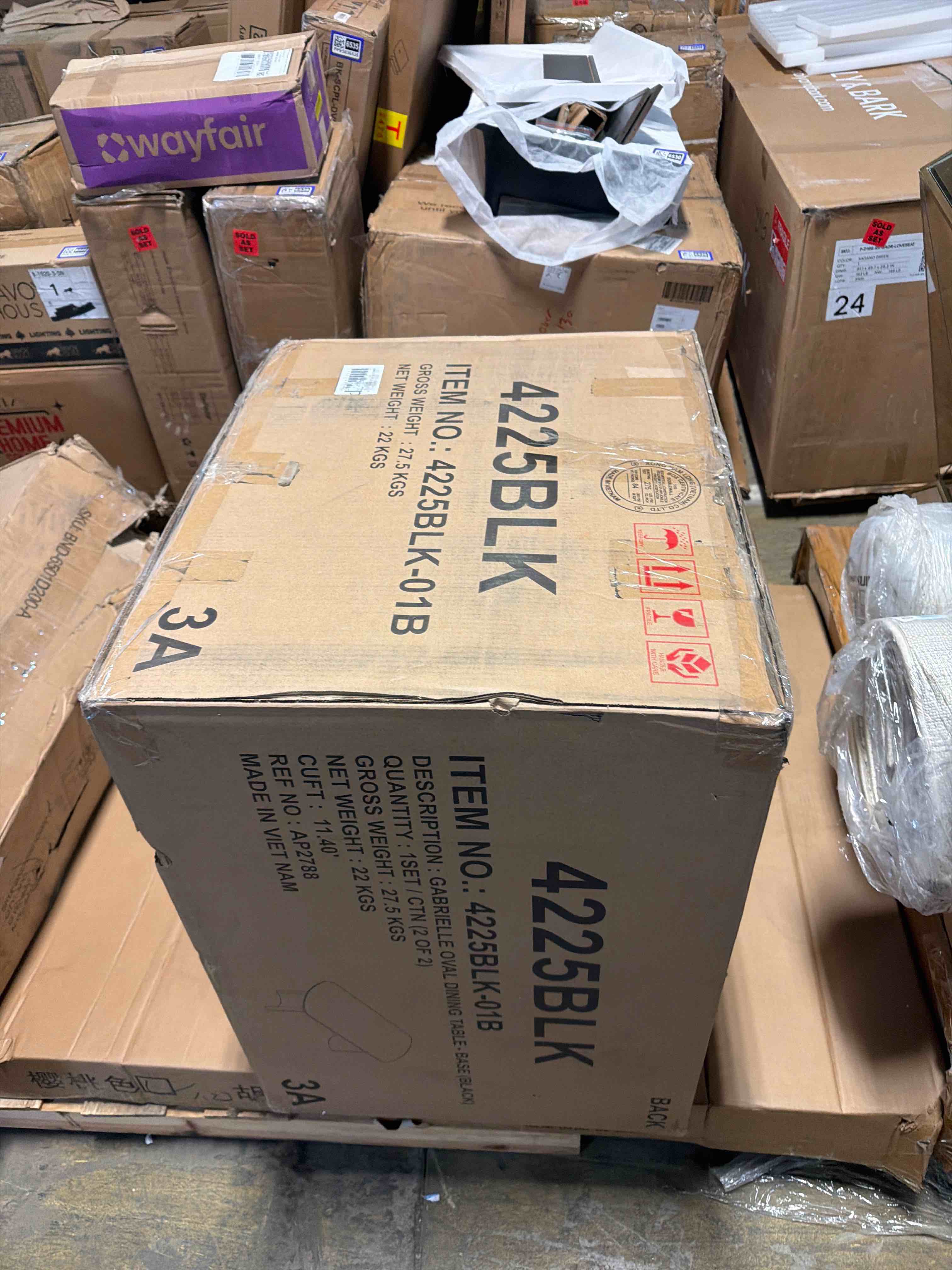 https://s3.amazonaws.com/lotting-images-prod/phillipi/TEA4983188_1778259475199.jpeg