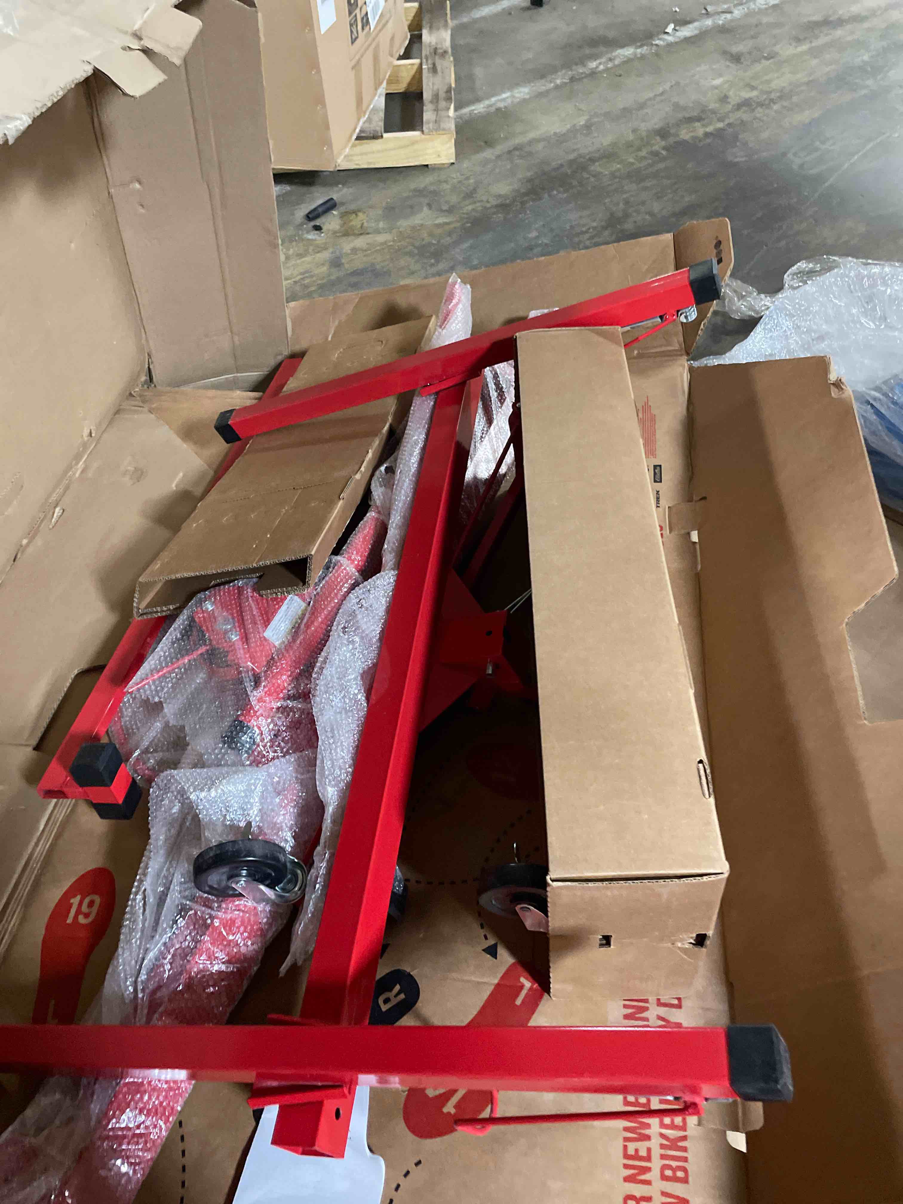 Condition photo showing Good Condition for winado 16 ft drywall lift panel rolling hoist jack lifter sheetrock, drywall lifting construction tools caster wheel with adjustable telescopic arm, red