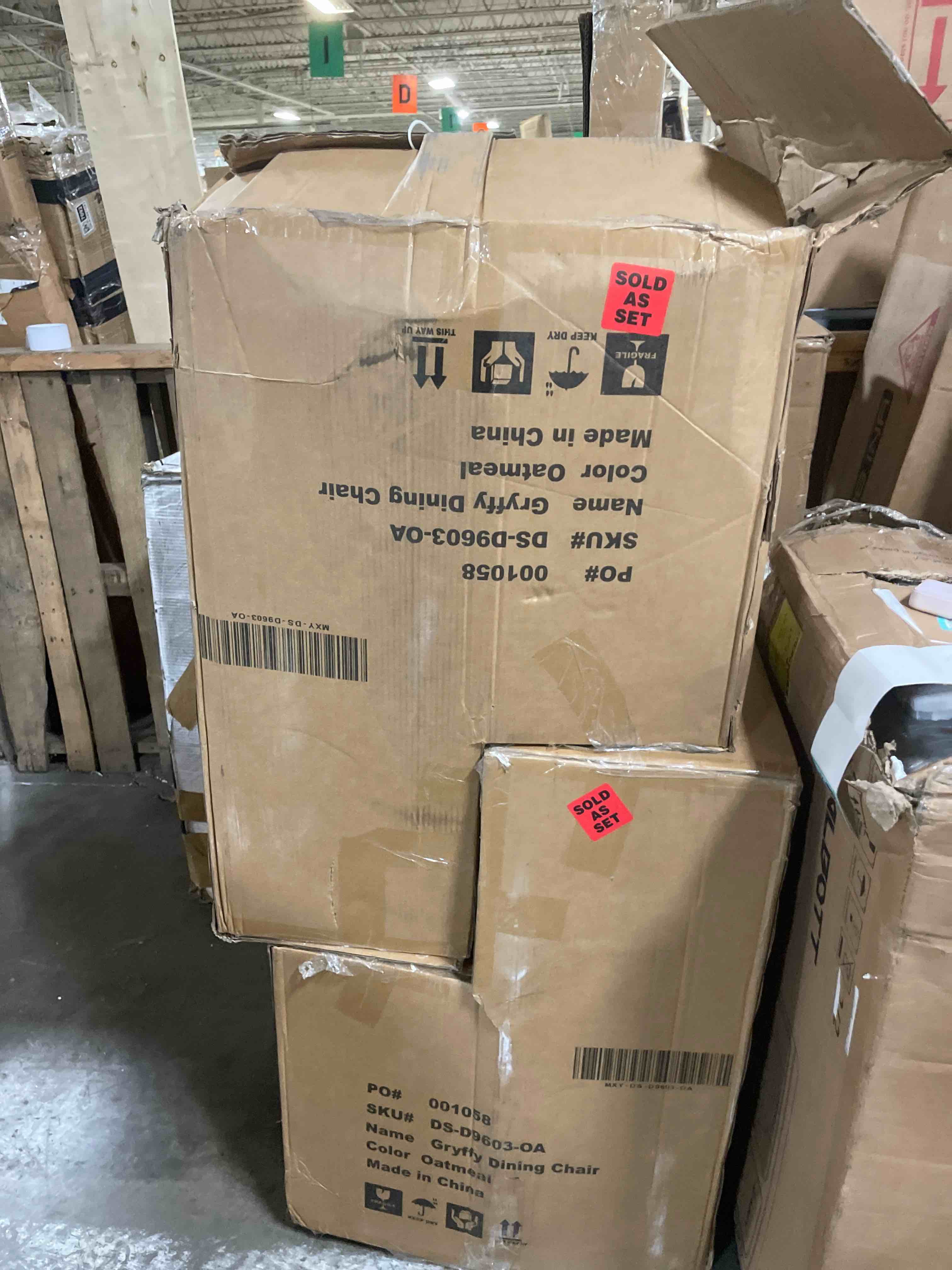 Condition photo showing New/Like New for gryffy dining chairs(set 2)(similar)