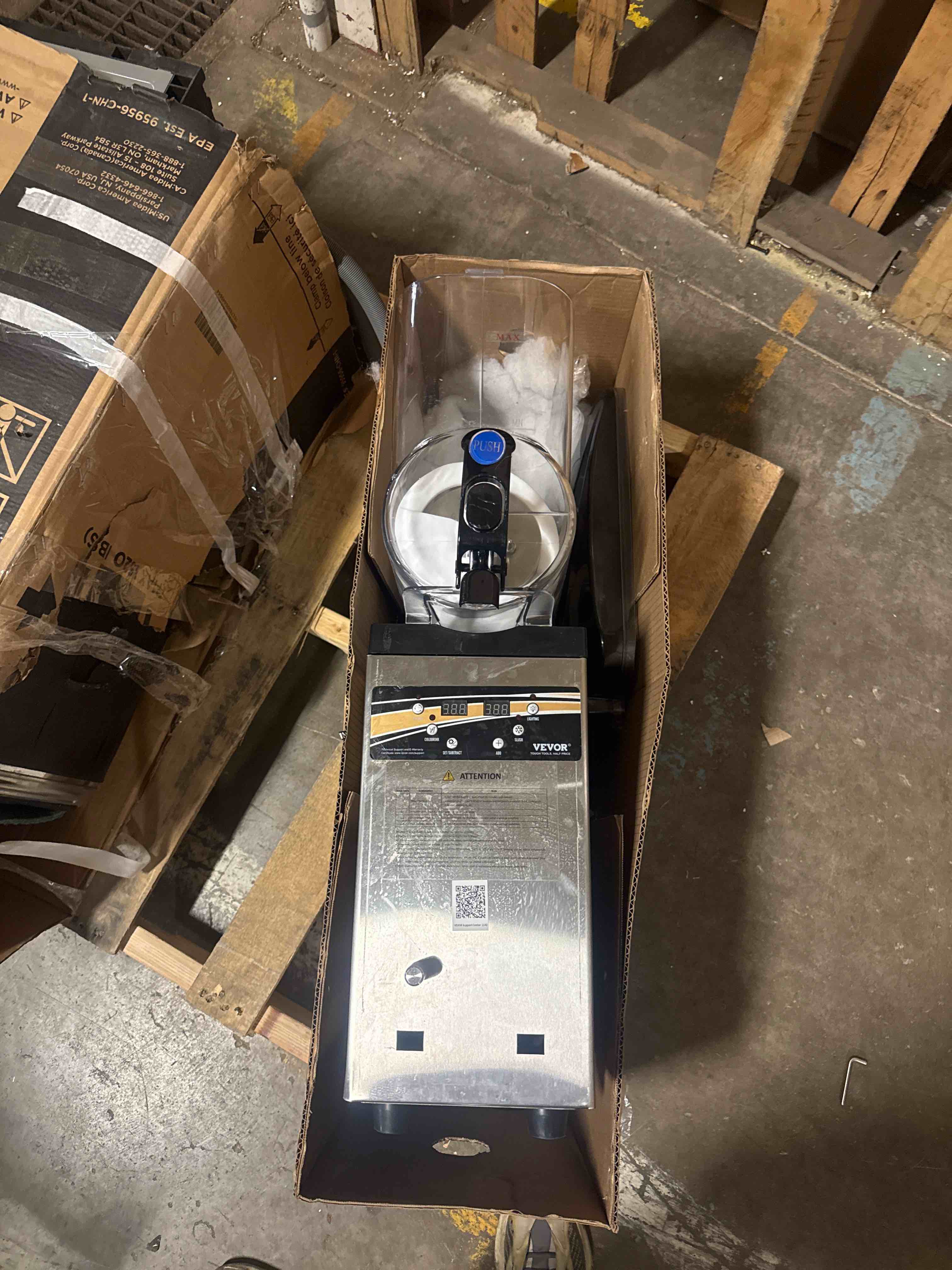 Condition photo showing As Is for vevor slushie machine, 15l single tank commercial margarita machine, 60 cups stainless steel margarita smoothie frozen drink machine, slushy machine for home party restaurants cafe bars (sold for parts)
