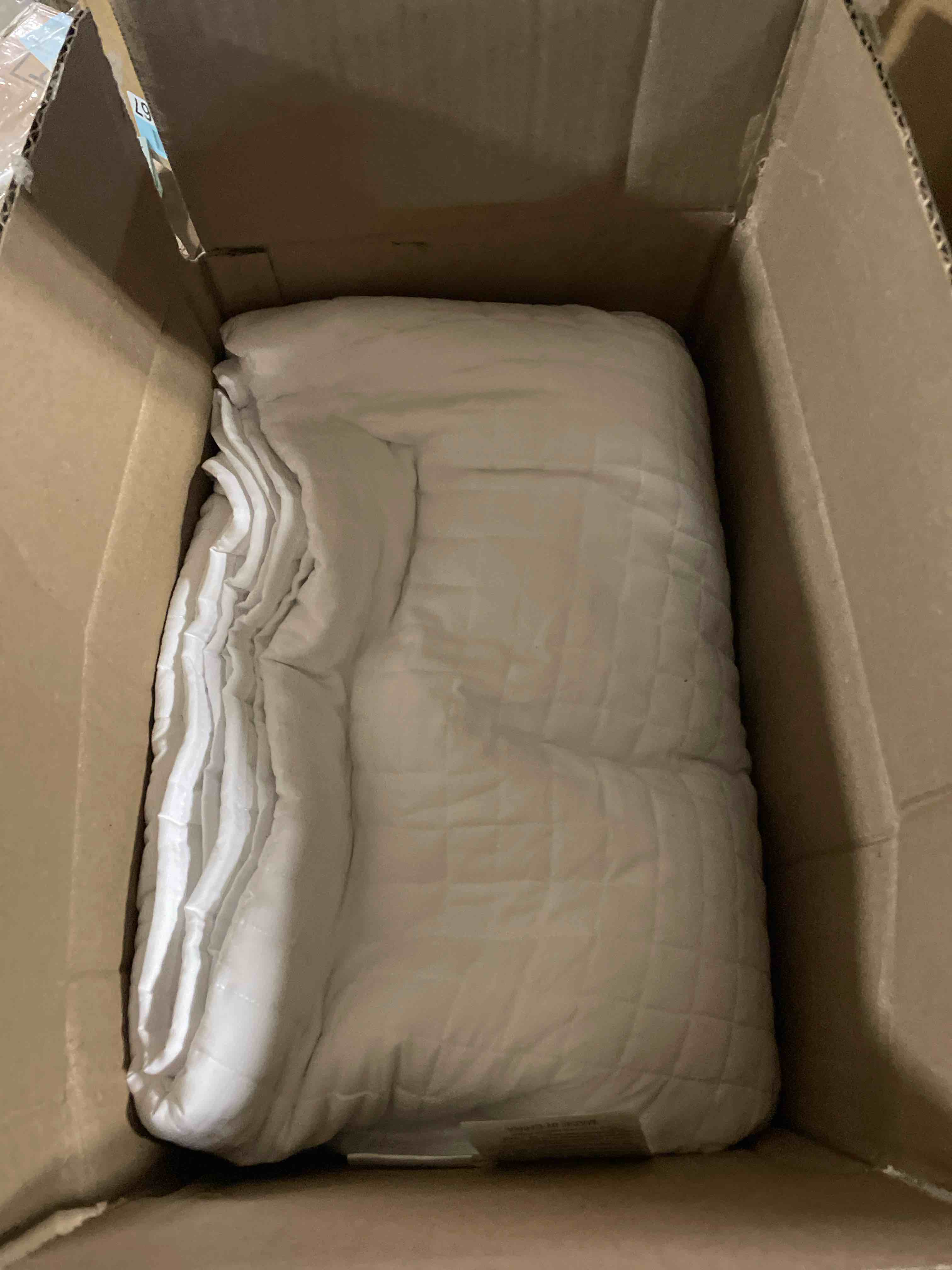 Condition photo showing Good Condition for salt earth 100% cotton muslin throw blanket gauze blanket 55"x75" twin, 4 layered for couch, bed, living room,lightweight & all season blankets & throws, easy to wash, nature & skin friendly(white) white gauze - 55"x75" twin