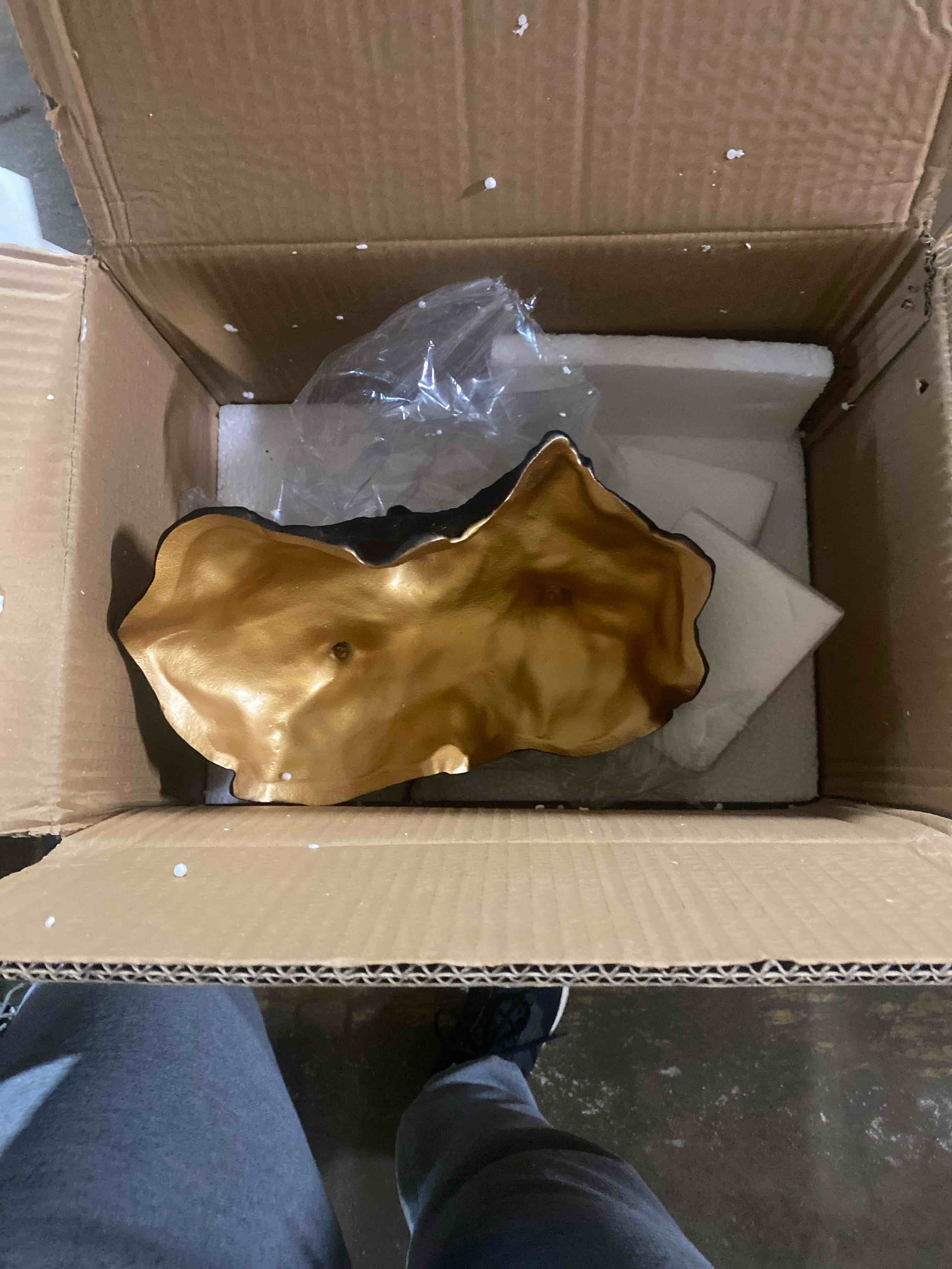 Condition photo showing New/Like New for ownkoti modern decorative pedestal tray