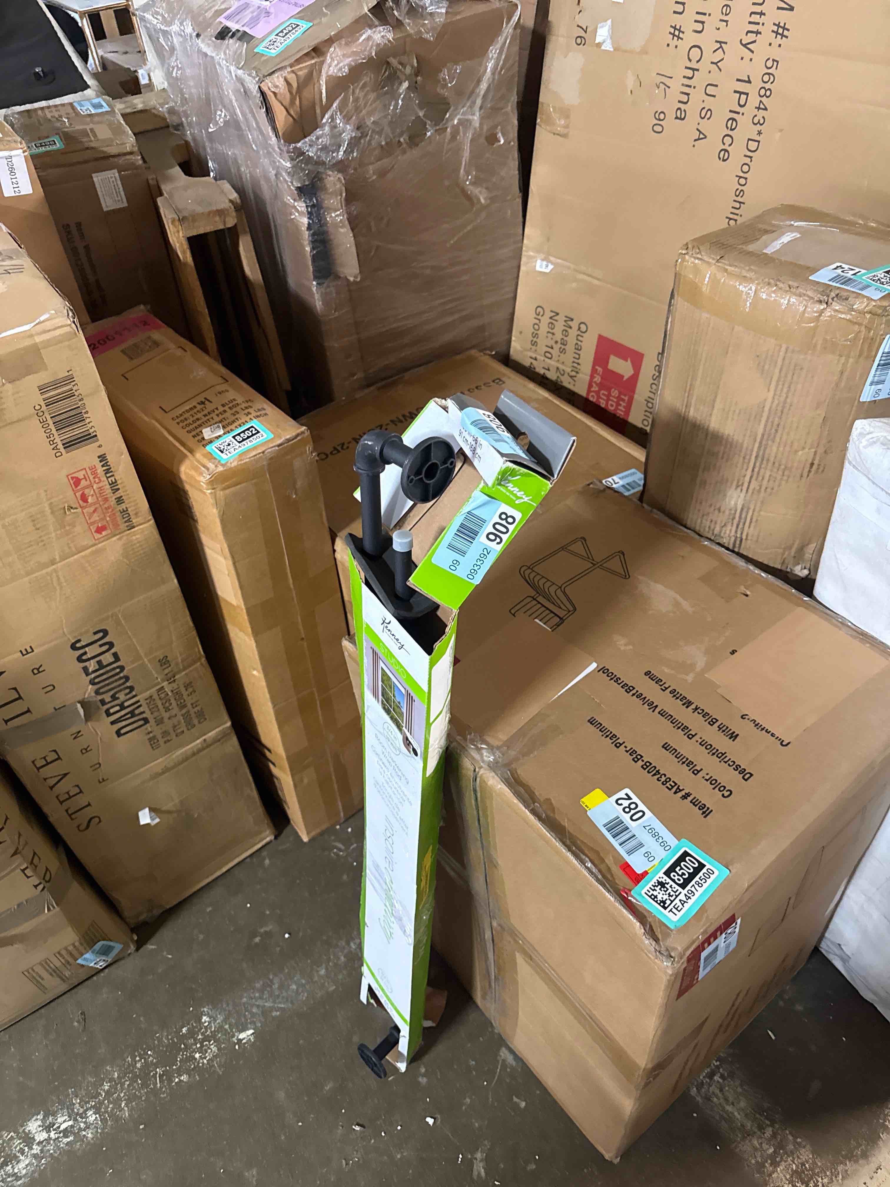 https://s3.amazonaws.com/lotting-images-prod/phillipi/TEA4983995_1779806438498.jpeg