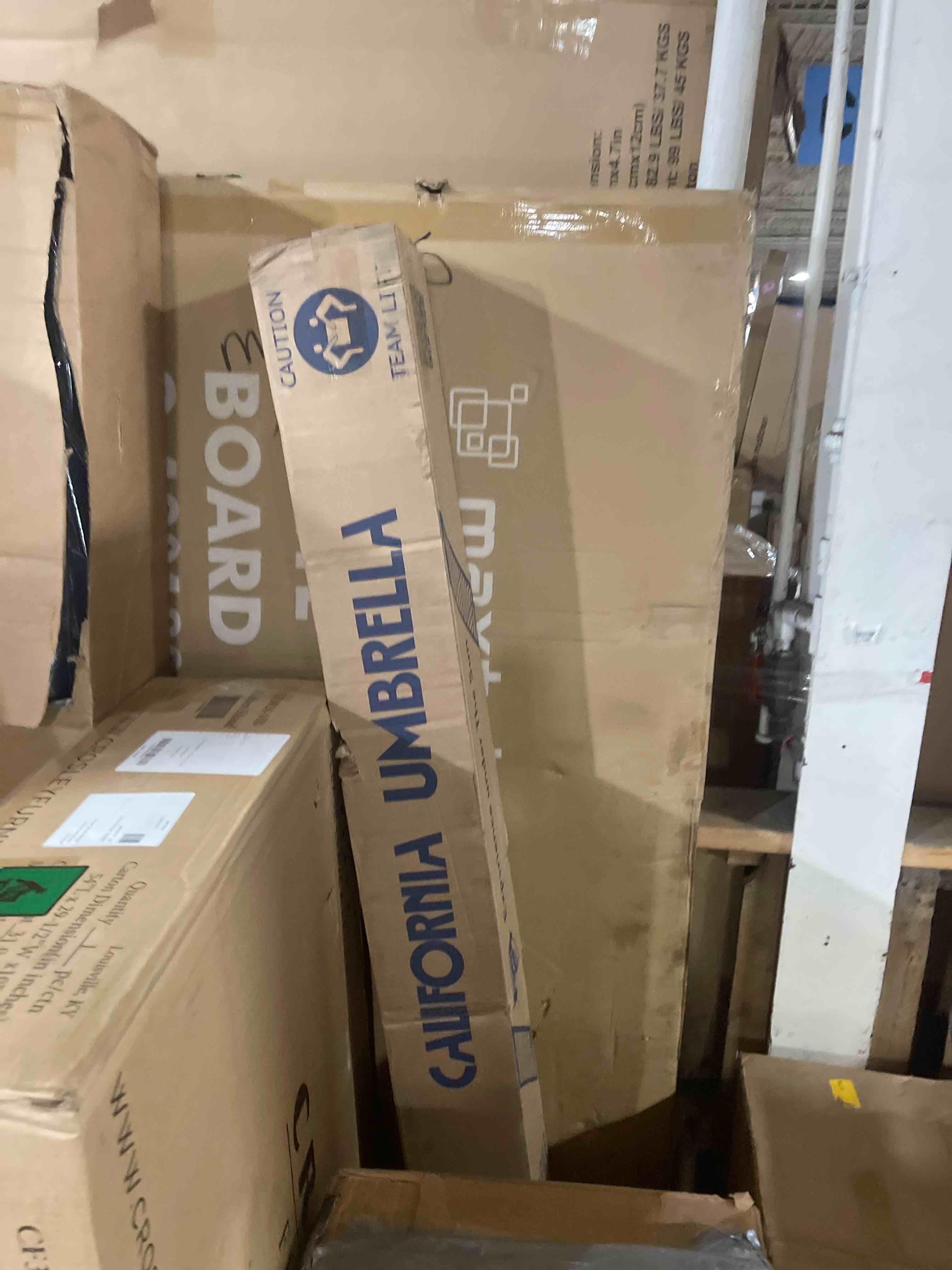 Condition photo showing New/Like New for california umbrella 9-ft aluminum beige auto-tilt market patio umbrella