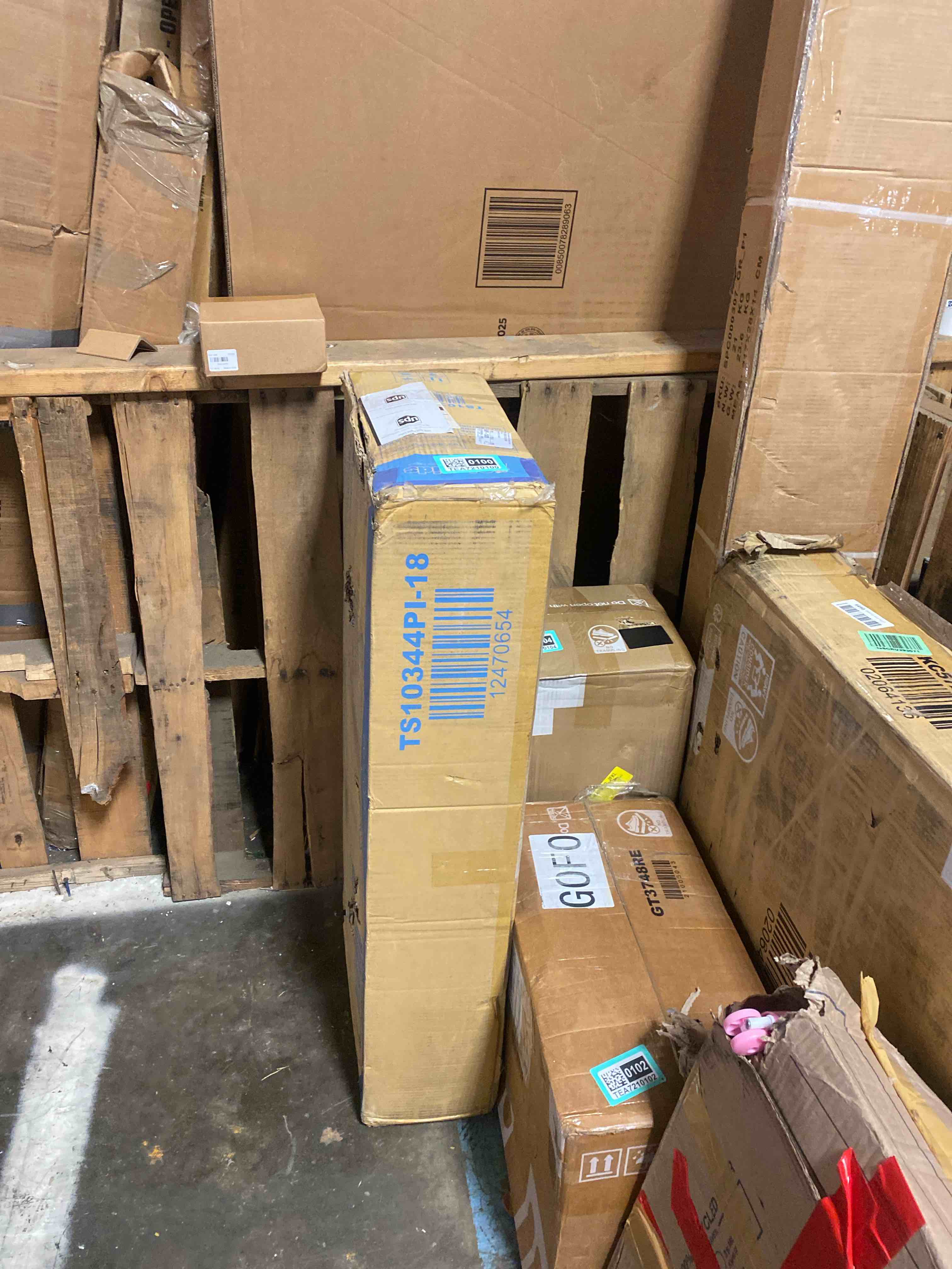 Condition photo showing Good Condition for olakids kids bike, 12 14 16 18 inch sweet heart theme girls bicycle with training wheels carry handle adjustable handlebar seat basket streamers
