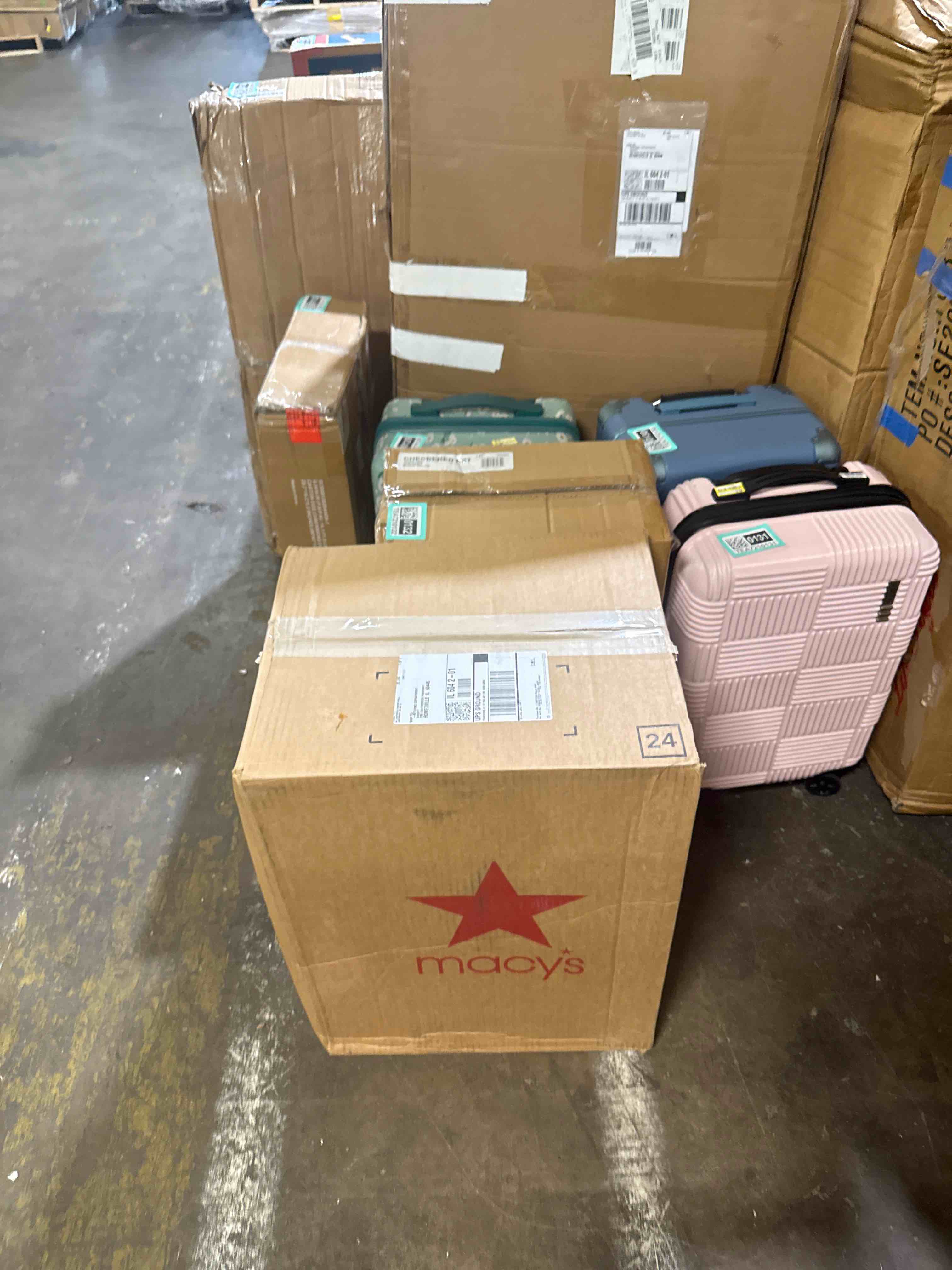 Condition photo showing Good Condition for shine kitchen co. sjx-1 easy cold press juicer with xl feed chute and compact body (white)