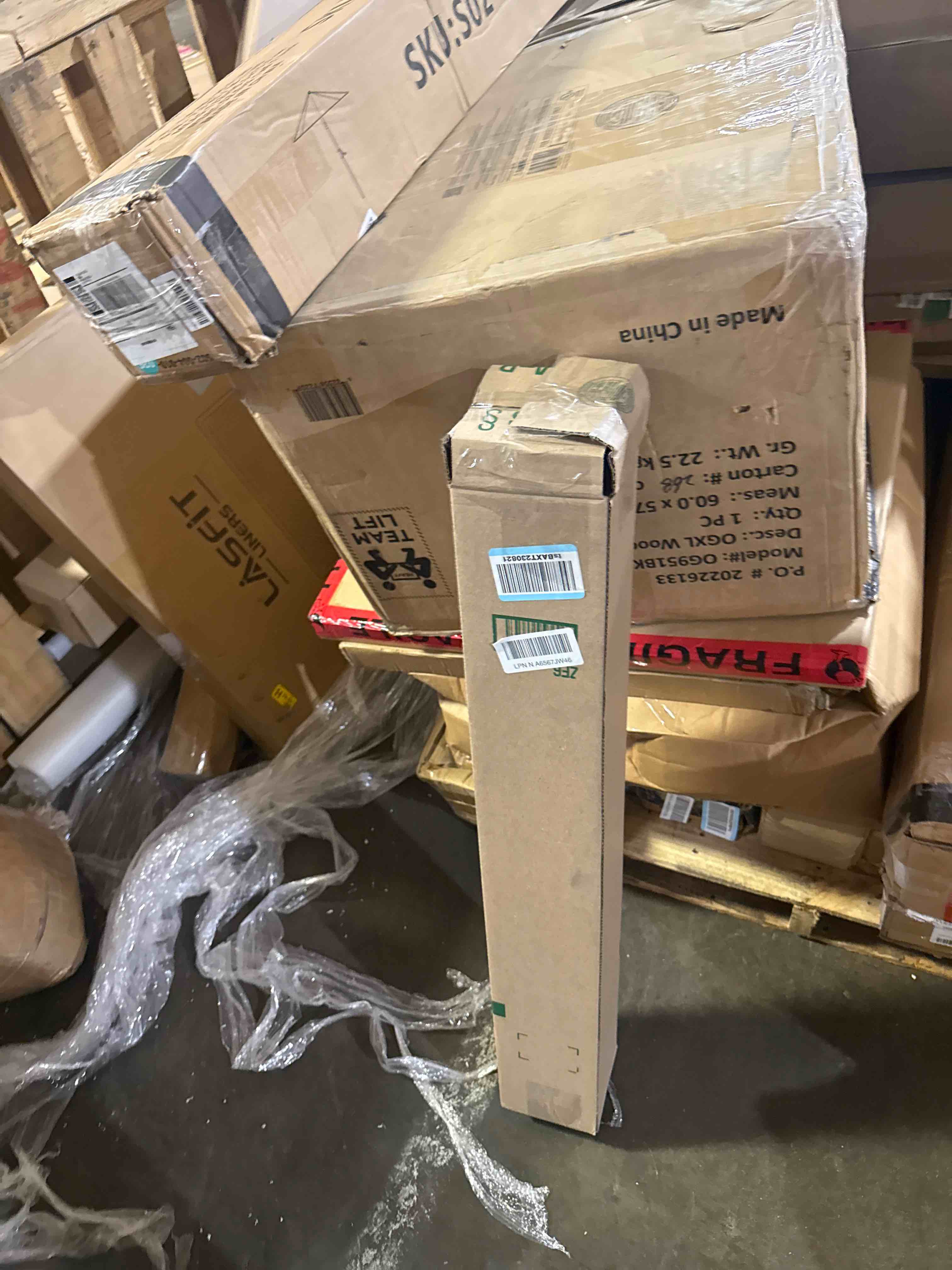 Condition photo showing Good Condition for [upgraded version] crystal clear 1/5" thick 54" x 32" heavy duty hard chair mat, can be used on carpet or hard floor
