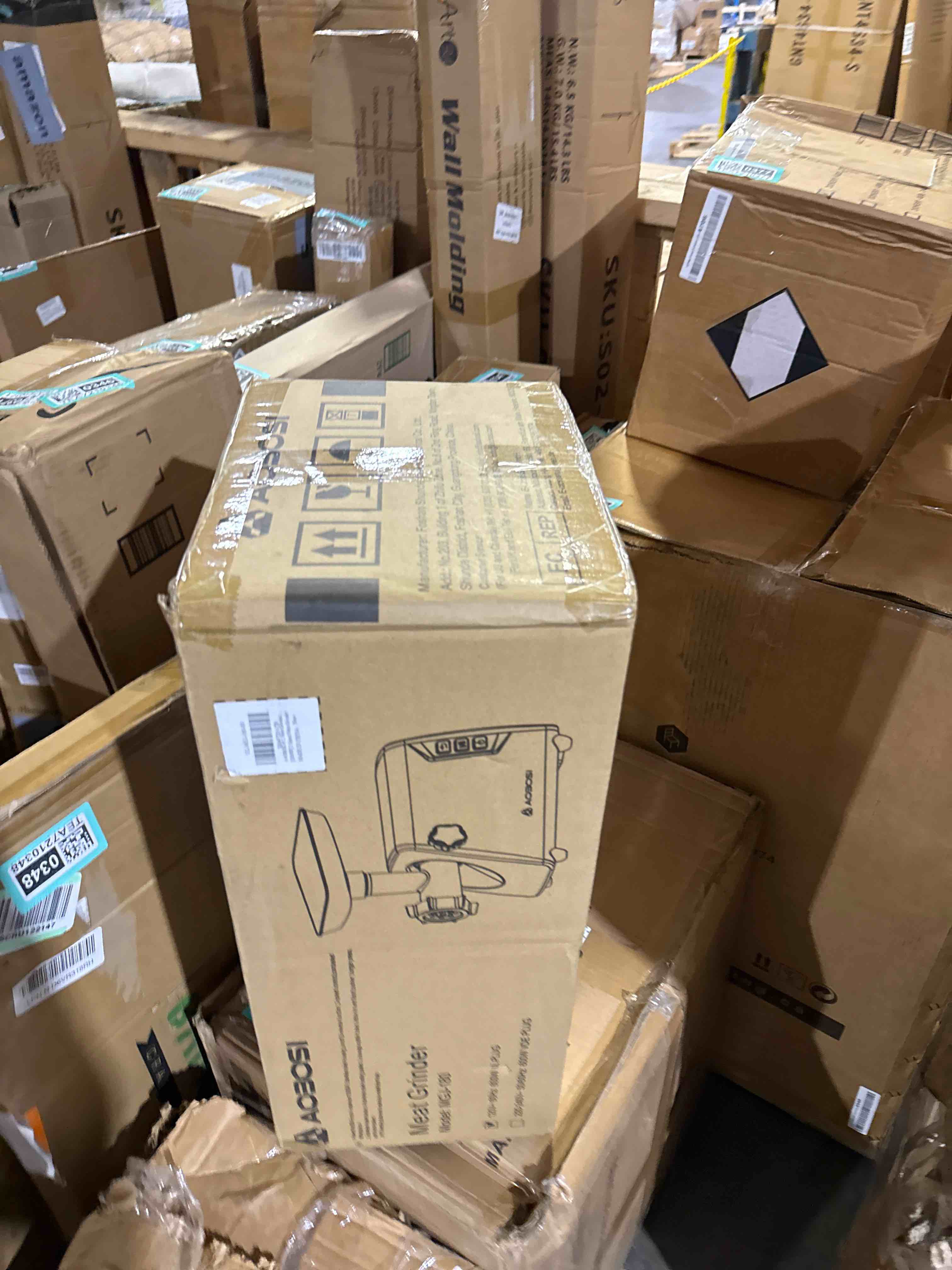 Condition photo showing New/Like New for aaobosi #12 meat grinder, [3000w] 3 speed meat grinder heavy duty: built-in storage box, 2 blades,4 plates,3 sausage stuffers,kibbe kit,meat claw & burger press, for home & kitchen use stainless steel