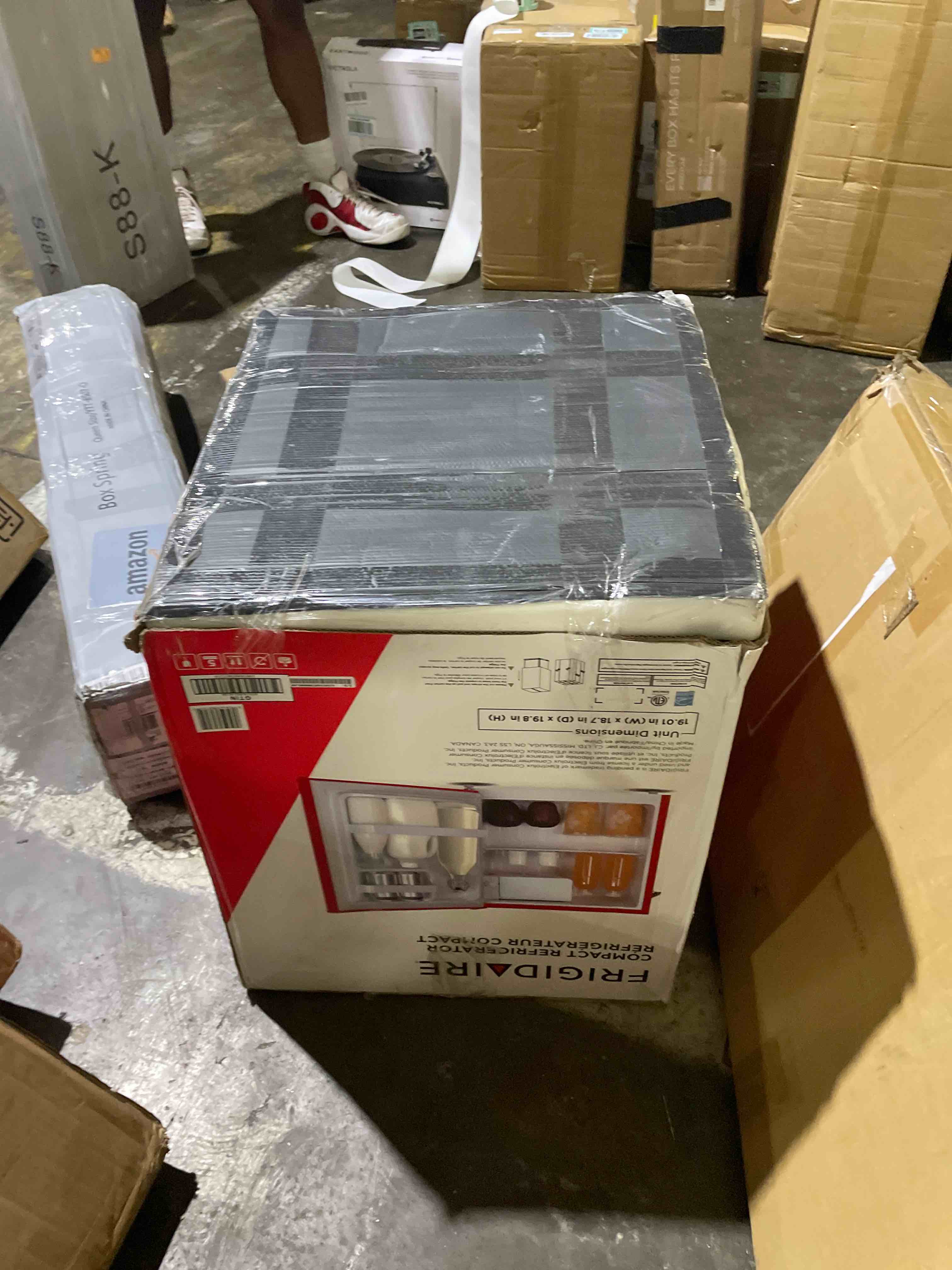 Condition photo showing Good Condition for frigidaire efr176-red 1.6 cu. ft. retro bar fridge with side bottle opener, red