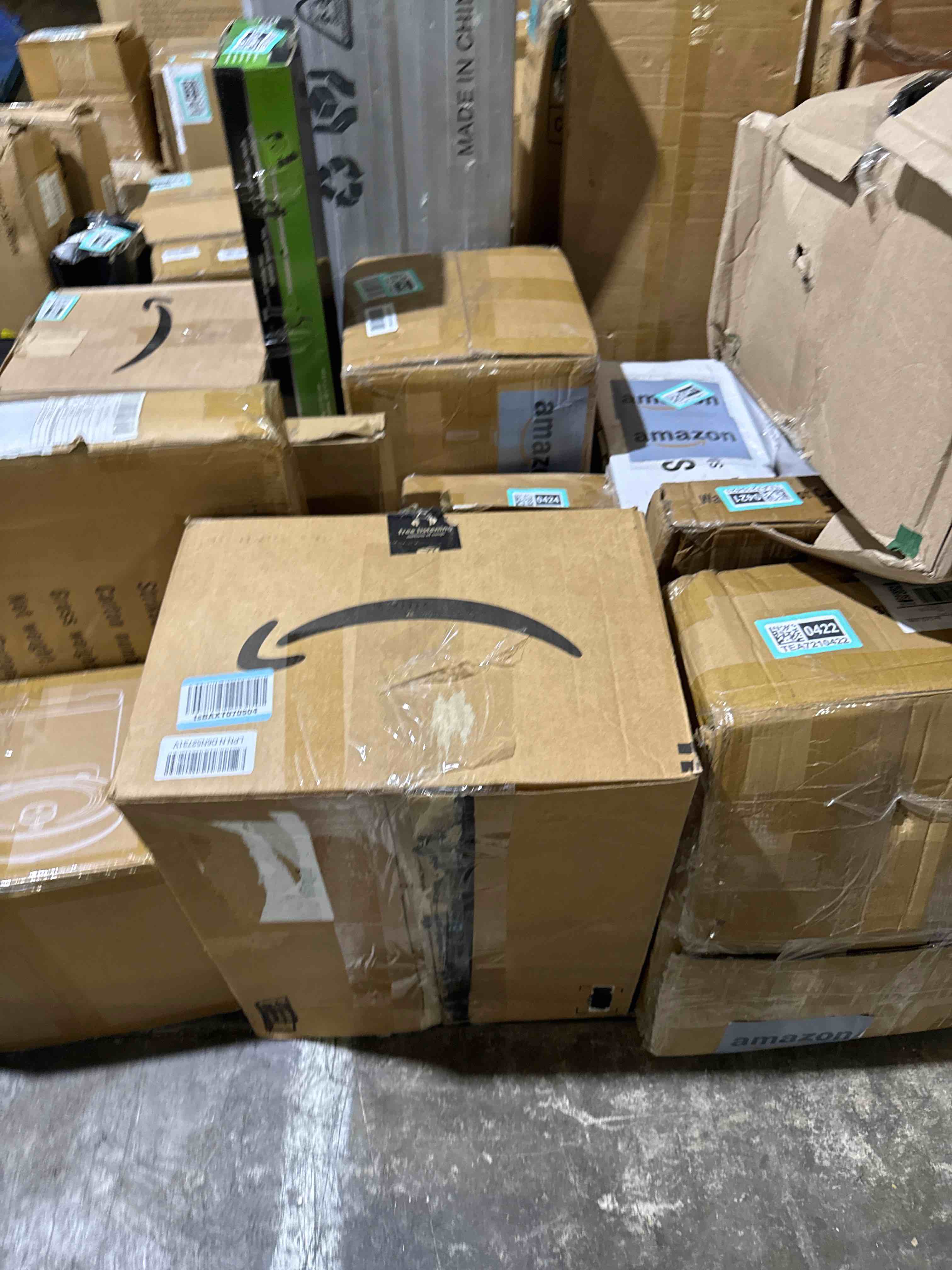 Condition photo showing New/Like New for huitree 45in cat tree tower with big condo for indoor kitten,cat tower with scratching post,scratching board and cat toys,multi-level,small space,transformer cat tree, grey(new)