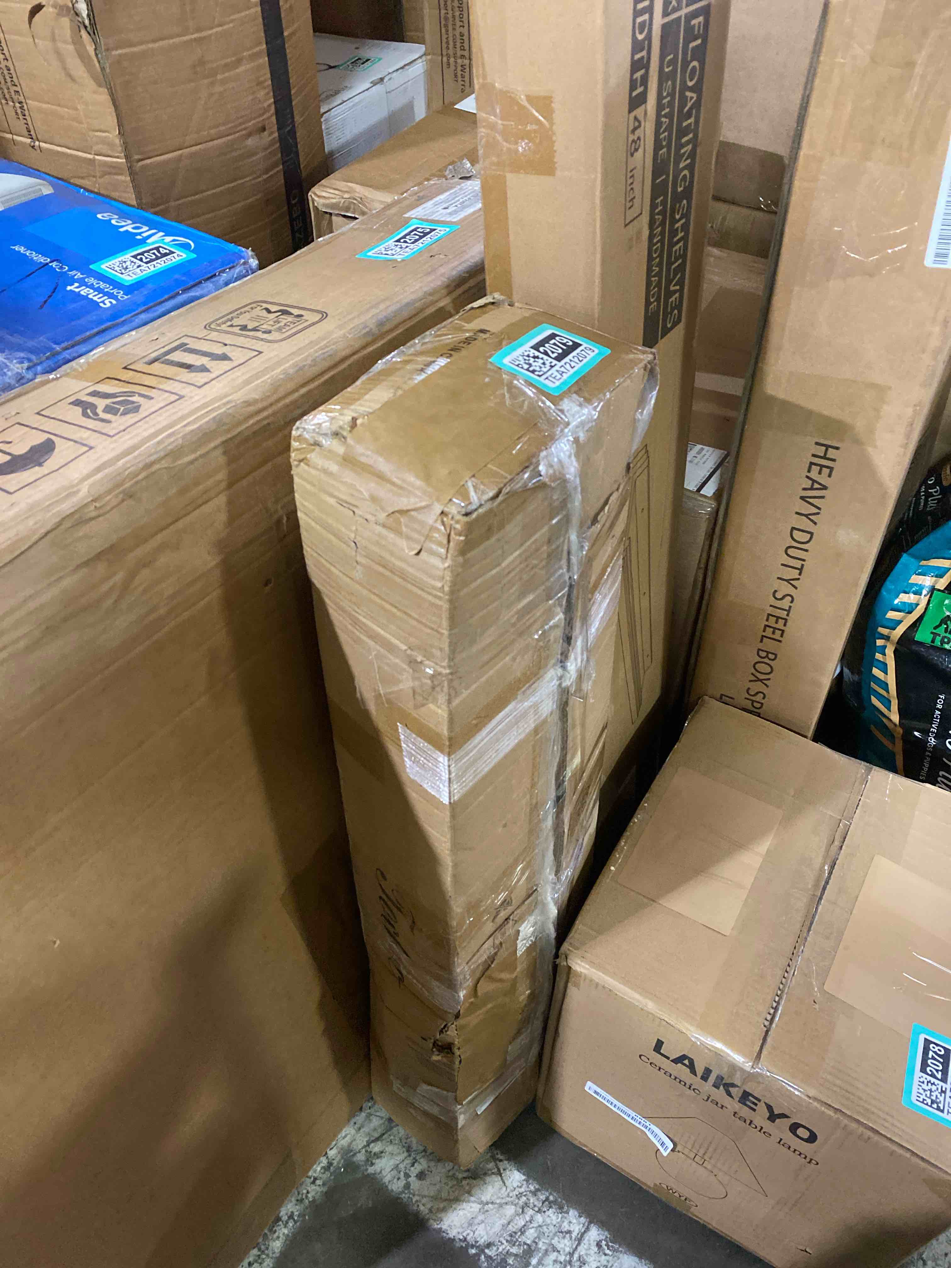 https://s3.amazonaws.com/lotting-images-prod/phillipi/TEA7212079_1788443212857.jpeg