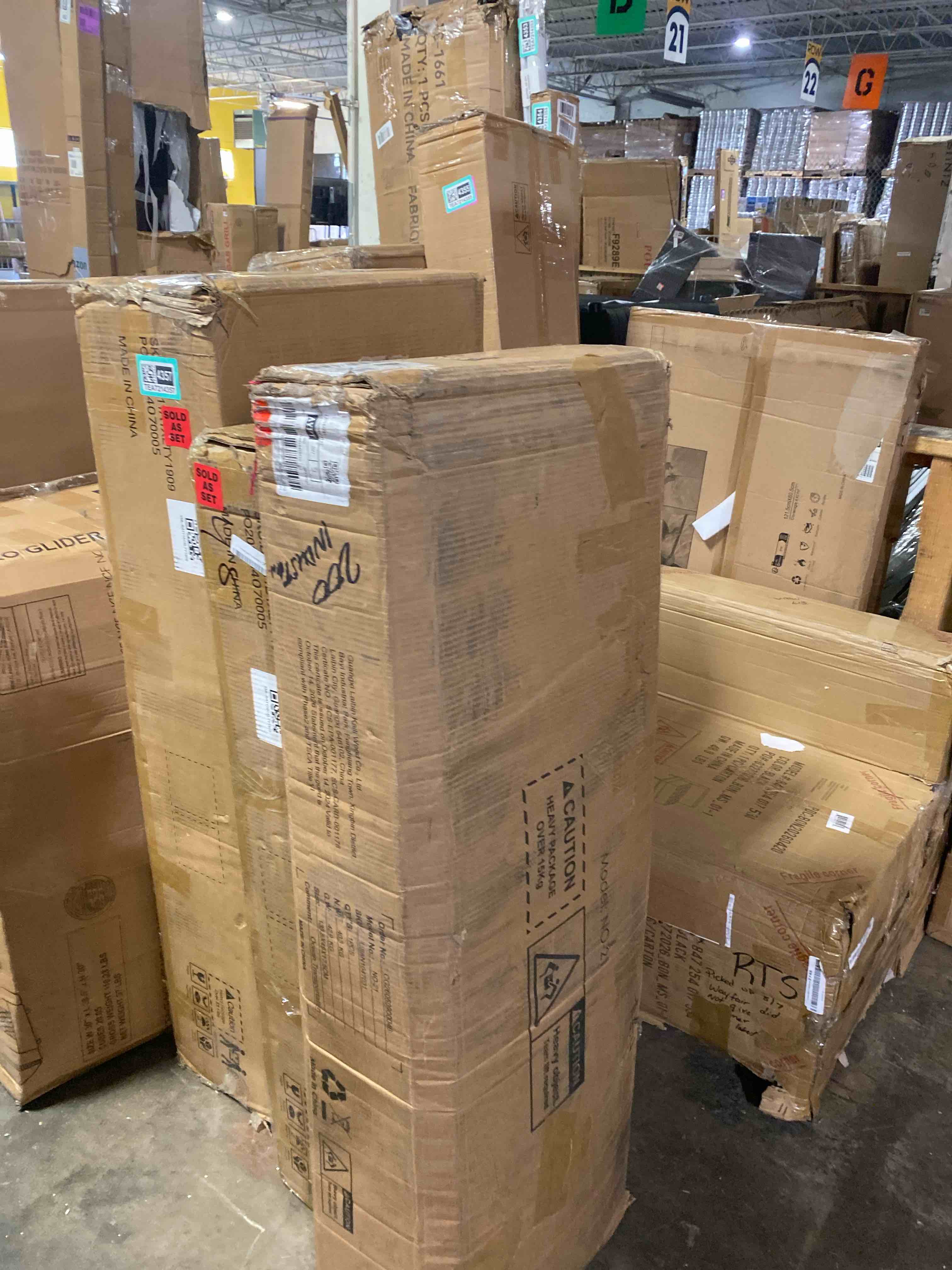 https://s3.amazonaws.com/lotting-images-prod/phillipi/TEA7214360_1789482821398.jpeg