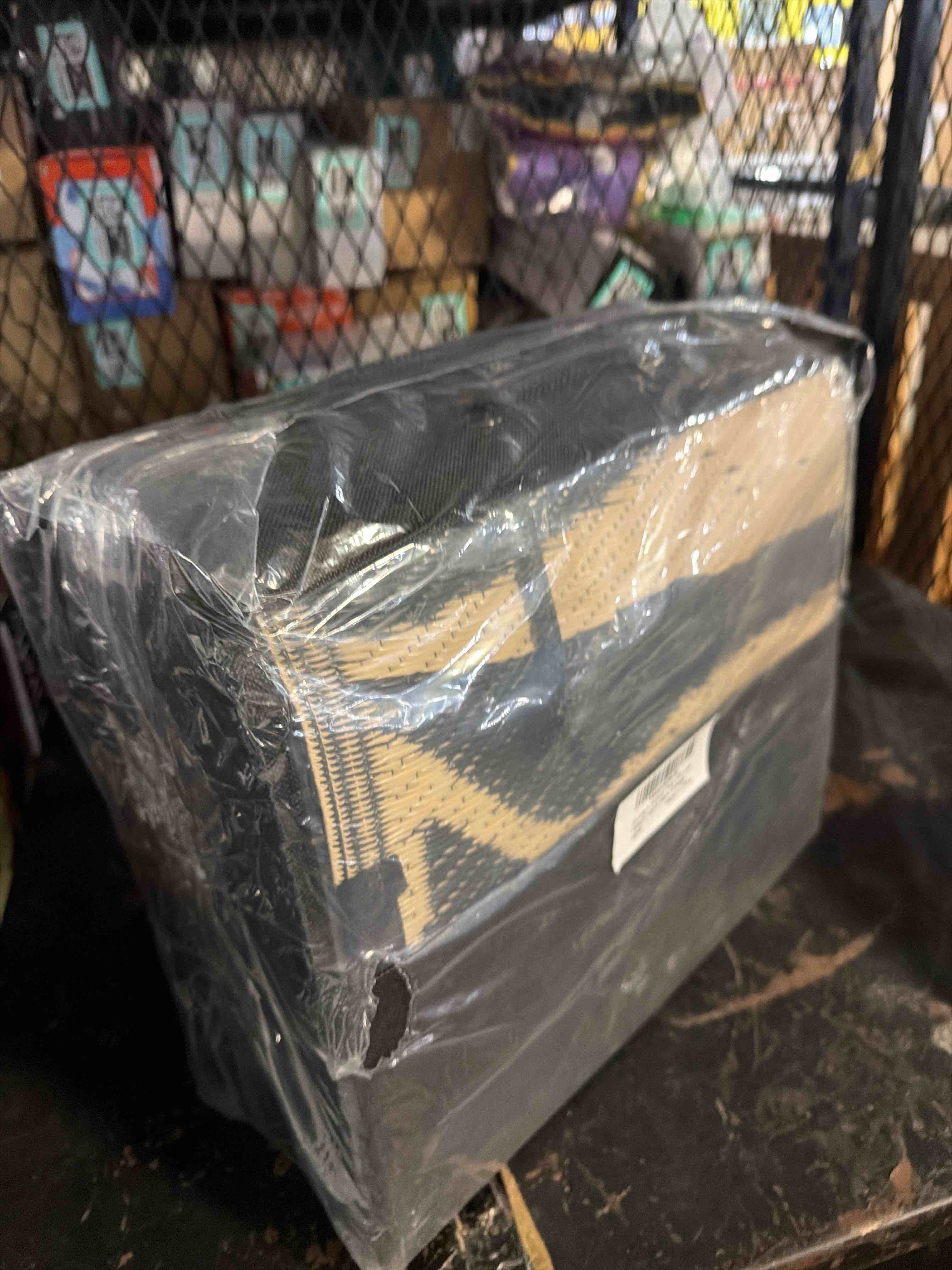 https://s3.amazonaws.com/lotting-images-prod/phillipi/TEA7214482_1789402048883.jpeg
