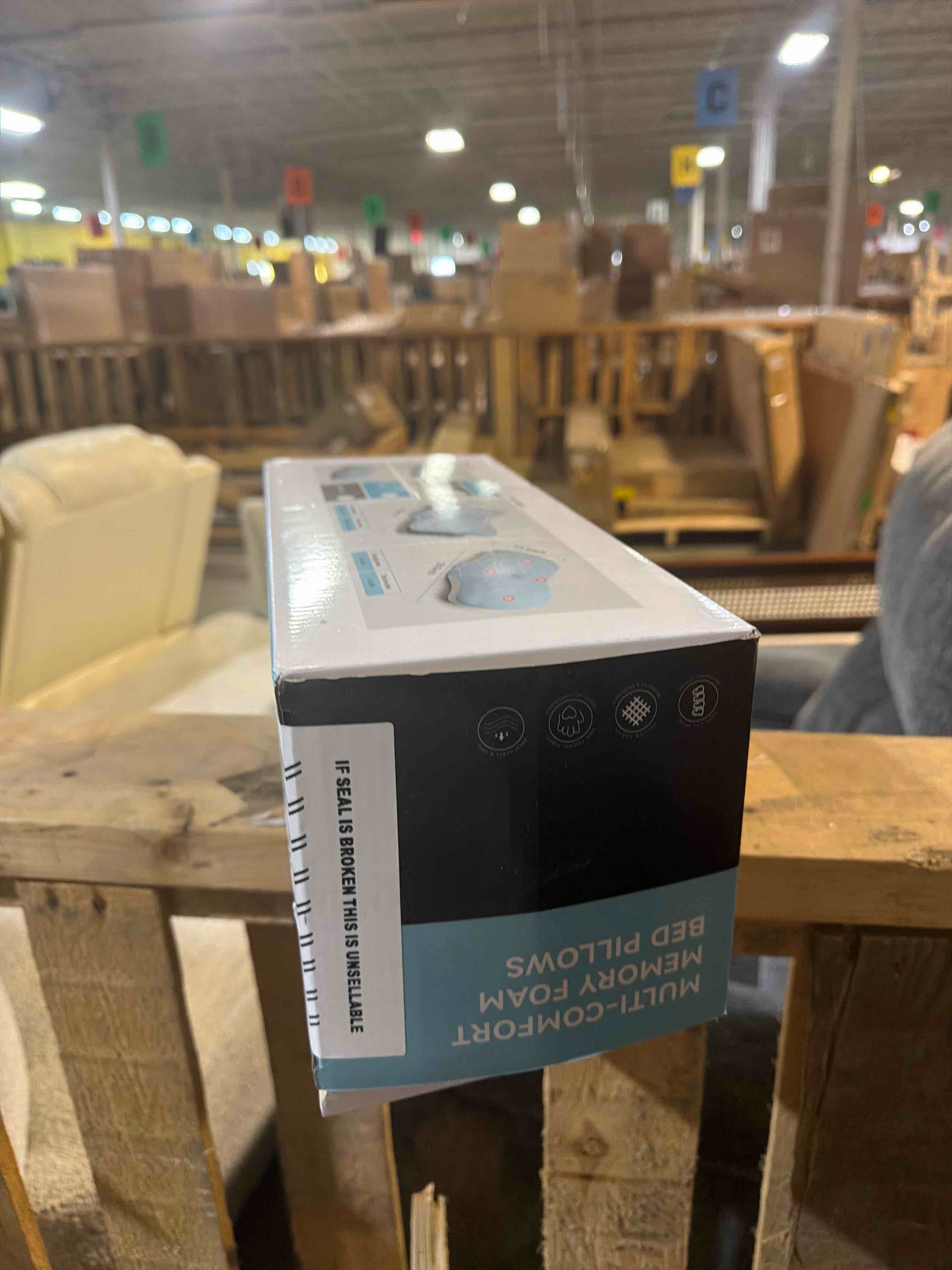 https://s3.amazonaws.com/lotting-images-prod/phillipi/TEA7214516_1789404500289.jpeg