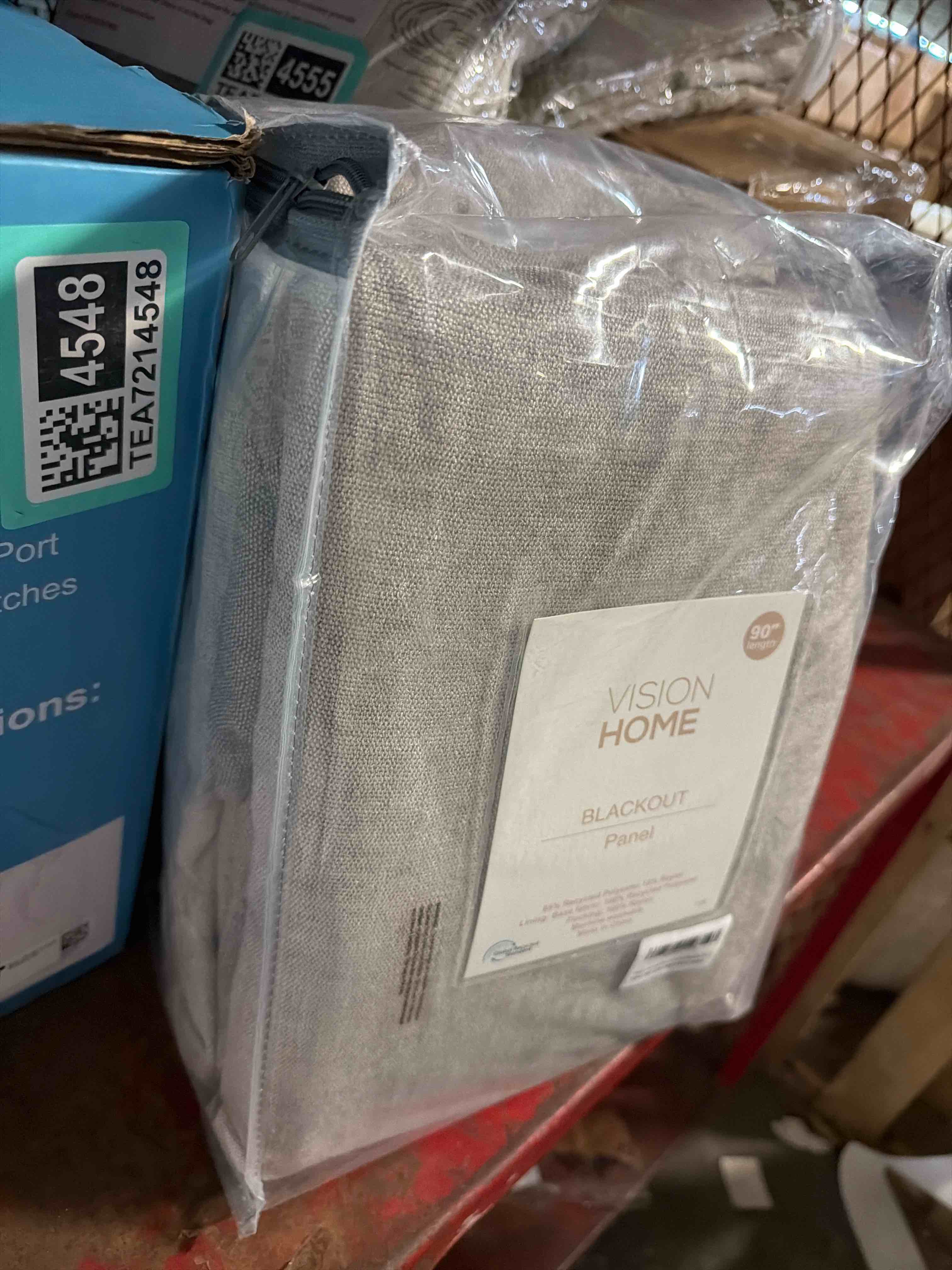 https://s3.amazonaws.com/lotting-images-prod/phillipi/TEA7214557_1789408725096.jpeg