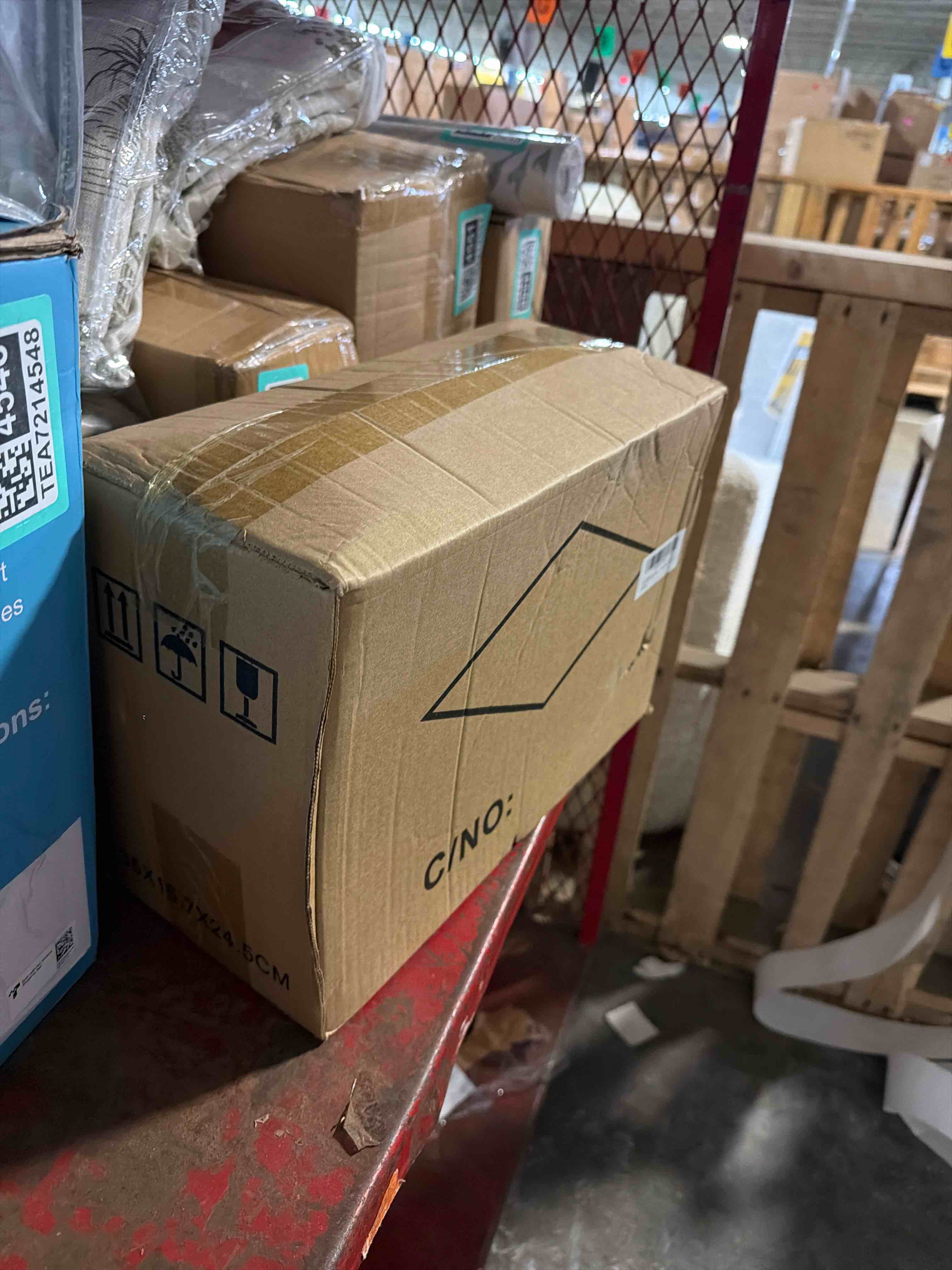 https://s3.amazonaws.com/lotting-images-prod/phillipi/TEA7214569_1789409668134.jpeg
