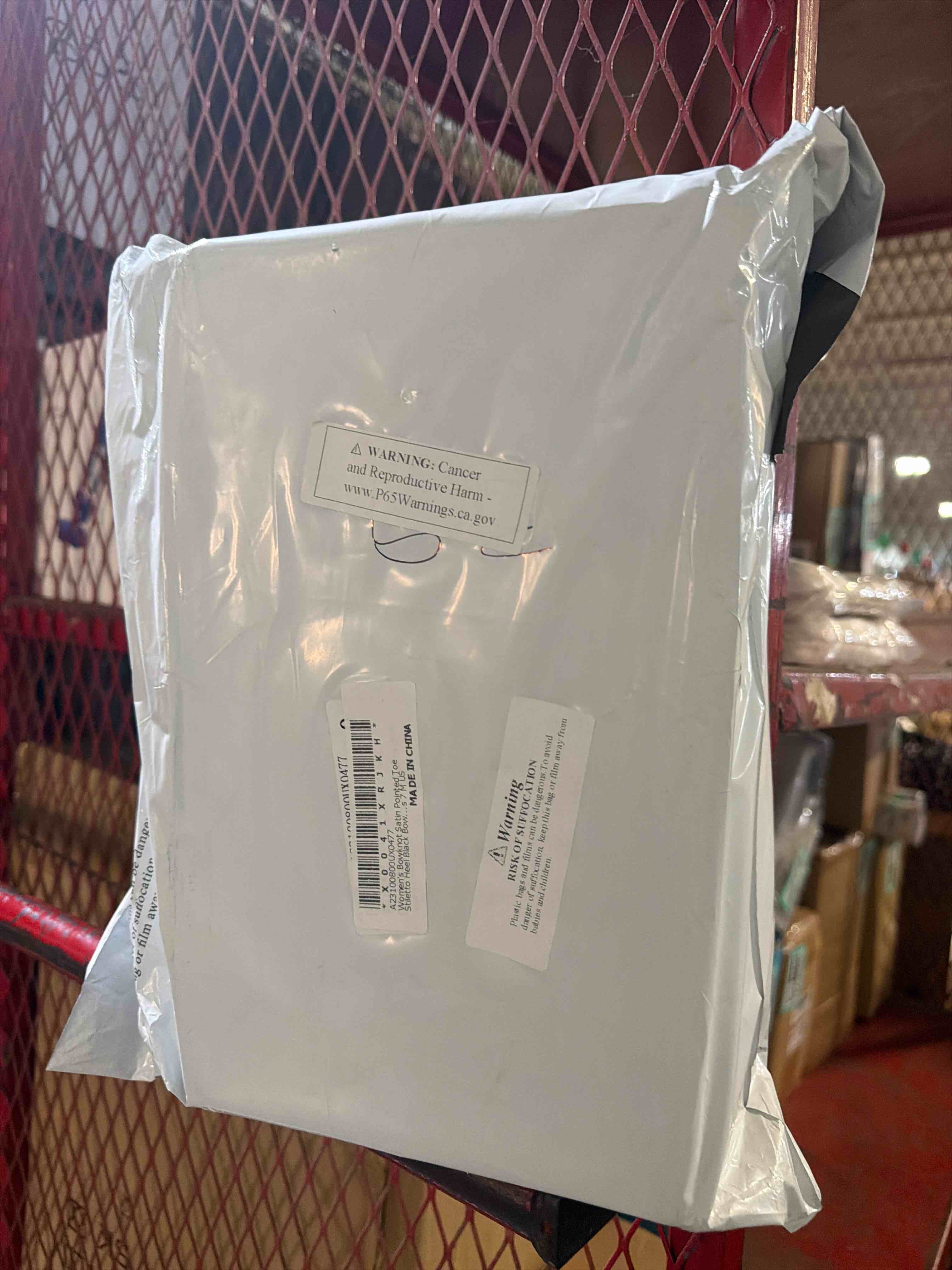 https://s3.amazonaws.com/lotting-images-prod/phillipi/TEA7214588_1789485637917.jpeg